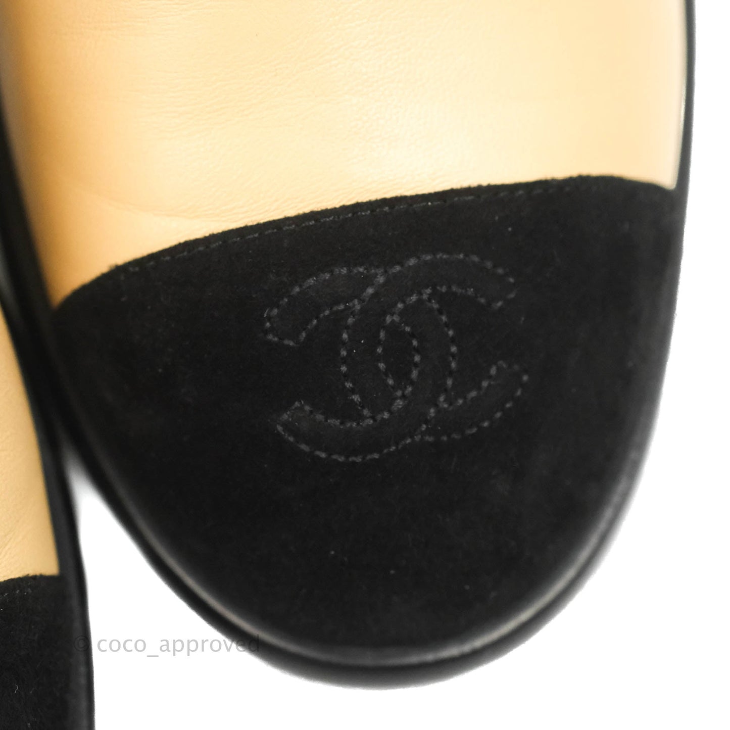 Chanel Chain Link CC Cap-toe Ankle Boots Beige Lambskin Black Suede Size 38.5