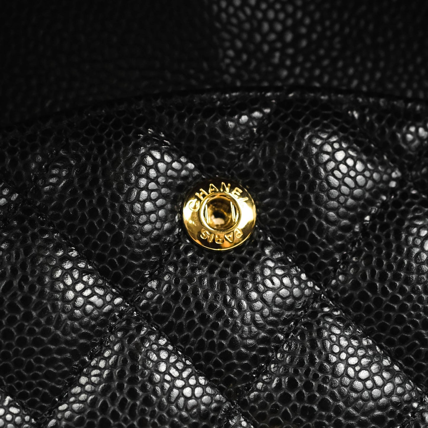 Chanel Classic M/L Medium Flap Quilted Black Caviar Gold Hardware