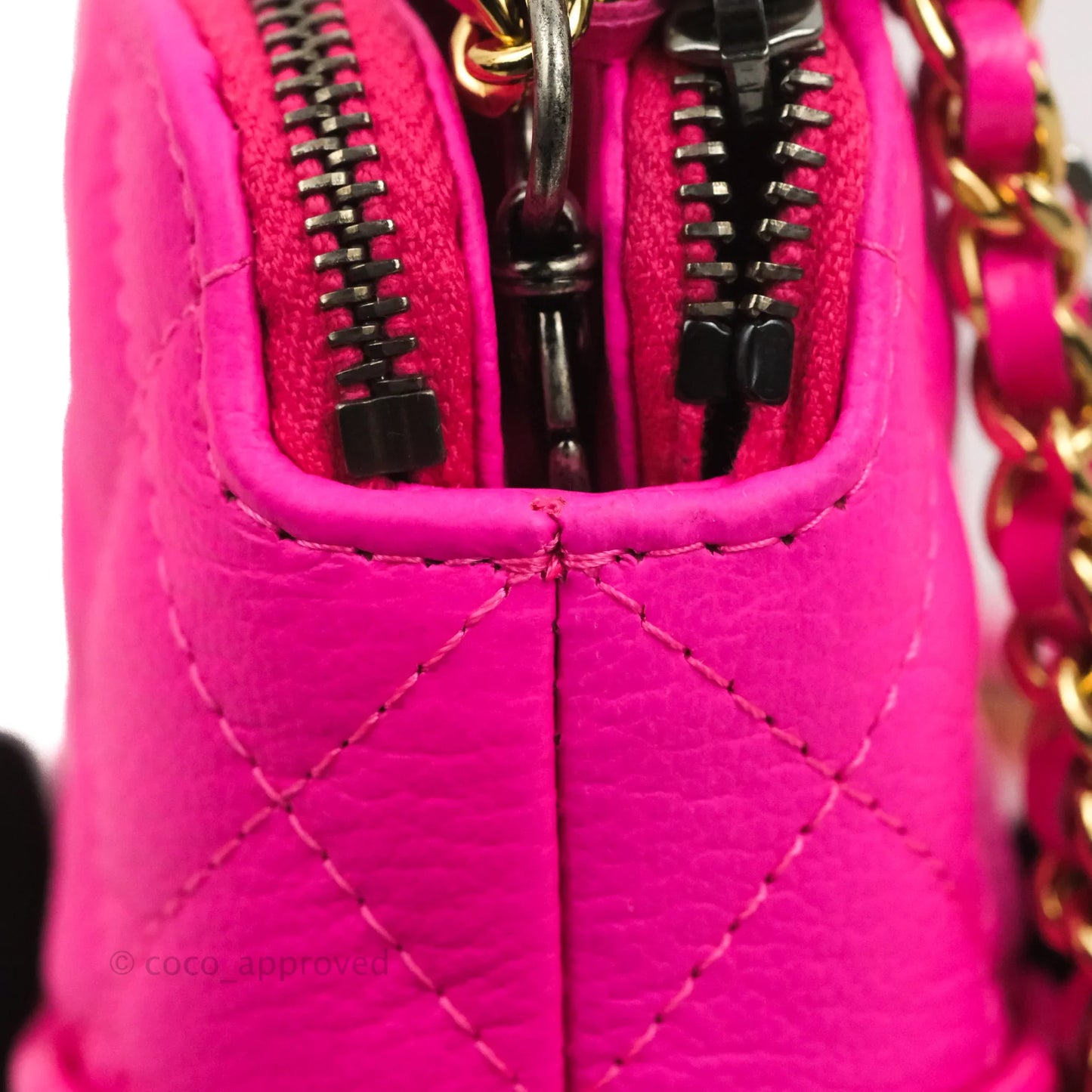 Chanel Gabrielle Clutch With Chain Goatskin Neo Pink Mixed Hardware