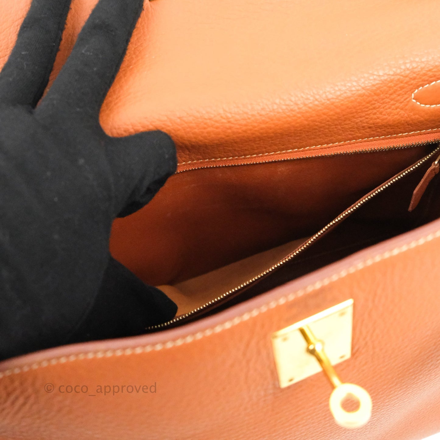 Hermès Kelly 32 Retourne Gold Clemence Gold Hardware