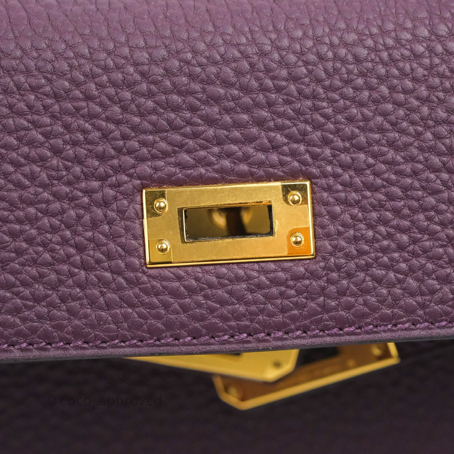 Hermès Retourne Kelly 25 Cassis Gold Hardware