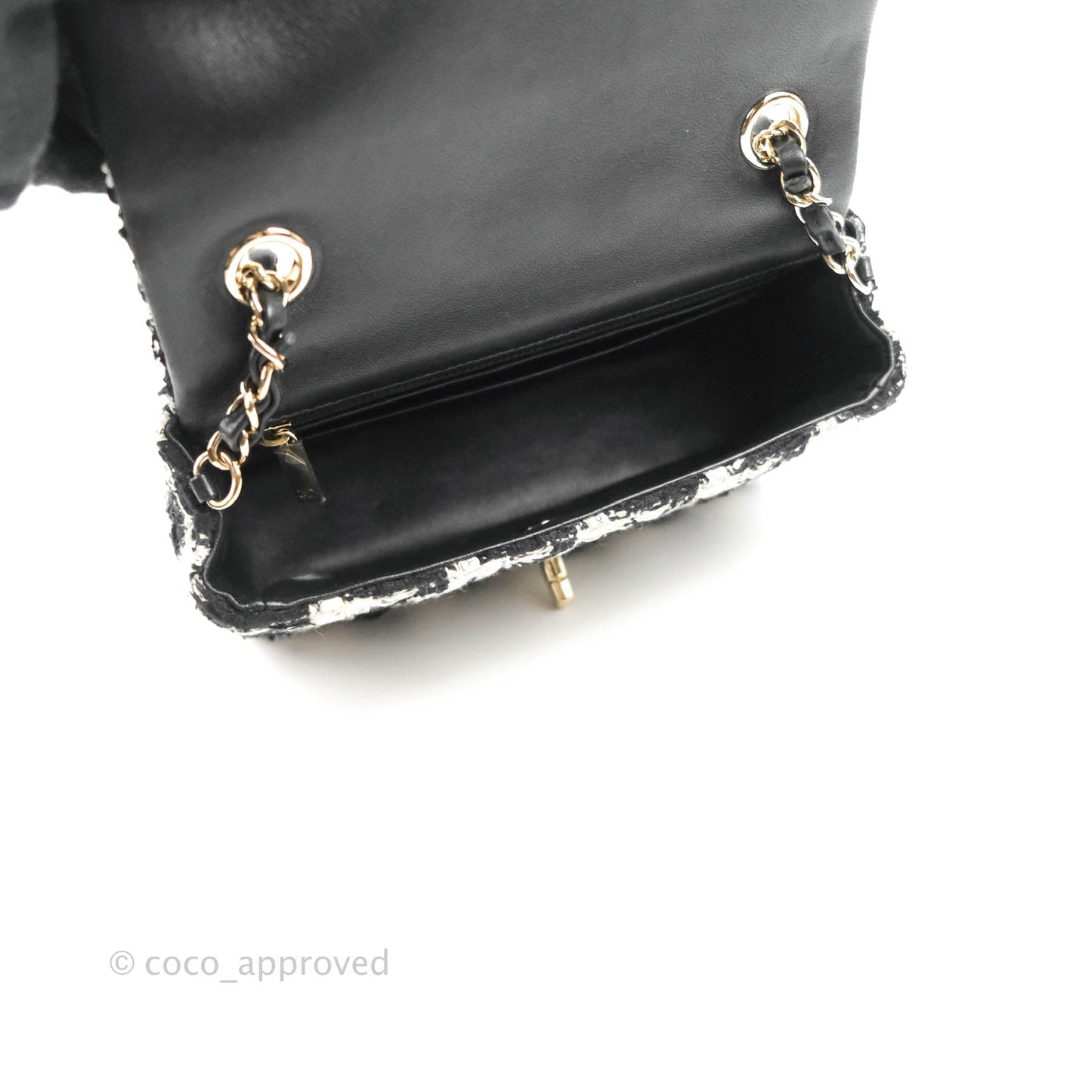 Chanel Quilted Mini Rectangular Flap Tweed Houndstooth Black & White Gold Hardware