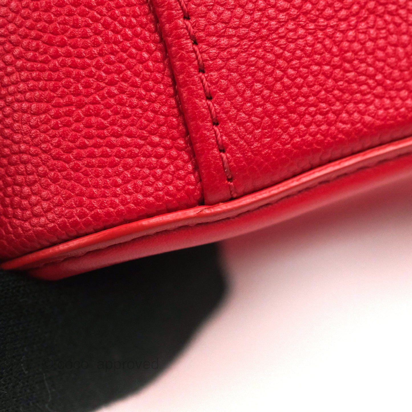 Chanel Quilted Small CC Filigree Vanity Case Red Caviar Gold Hardware