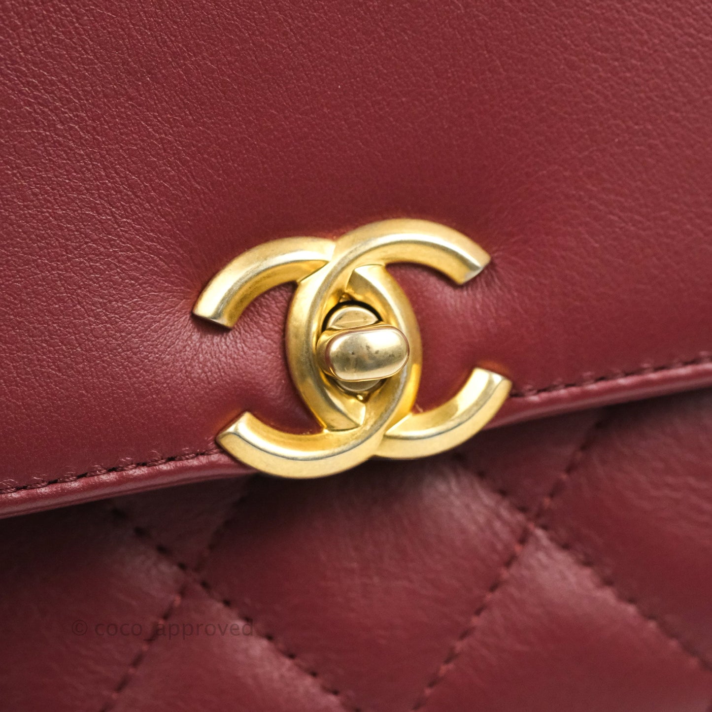 Chanel Flap Bag Dark Red Calfskin Aged Gold Hardware