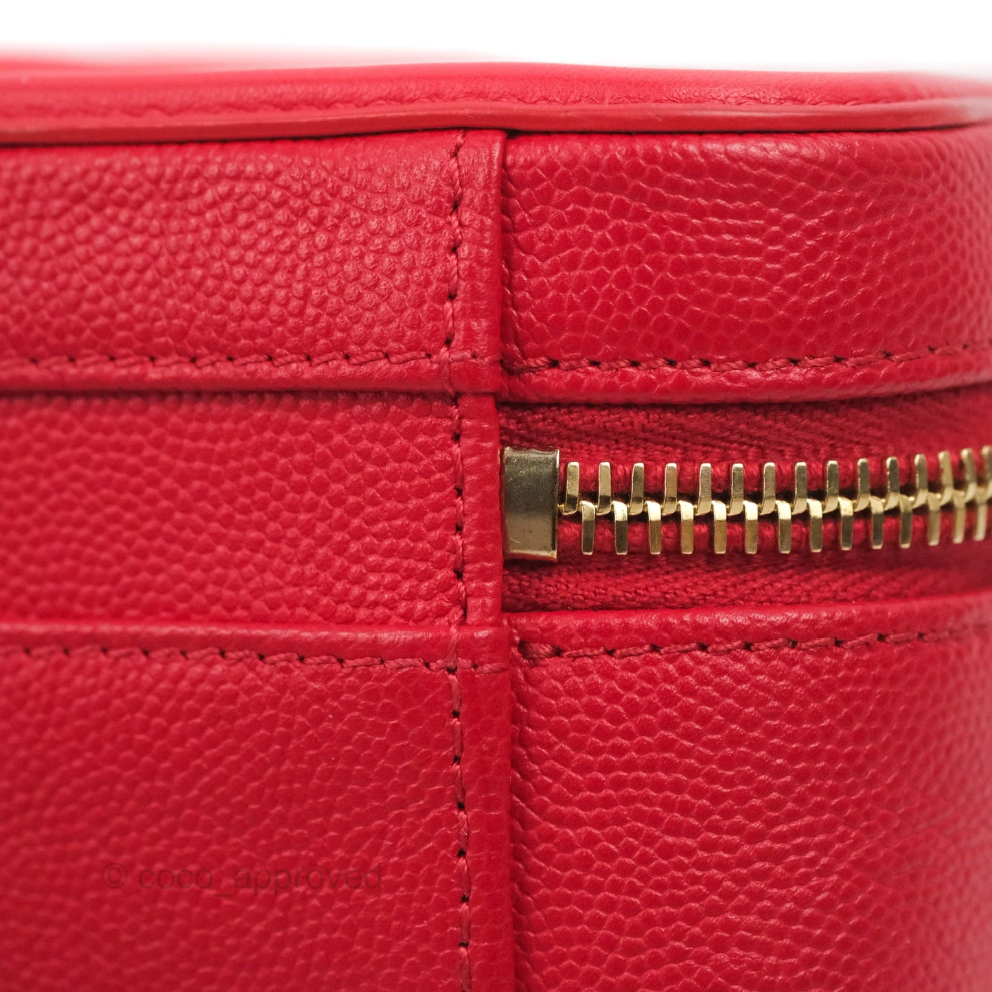 Chanel Quilted Small CC Filigree Vanity Case Red Caviar Gold Hardware