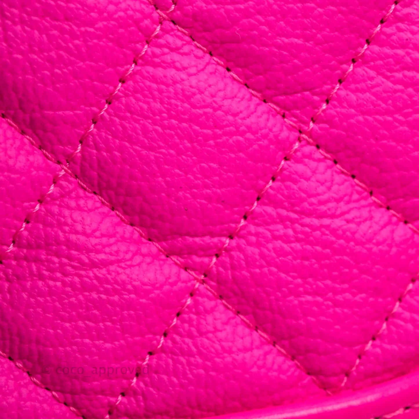 Chanel Gabrielle Clutch With Chain Goatskin Neo Pink Mixed Hardware