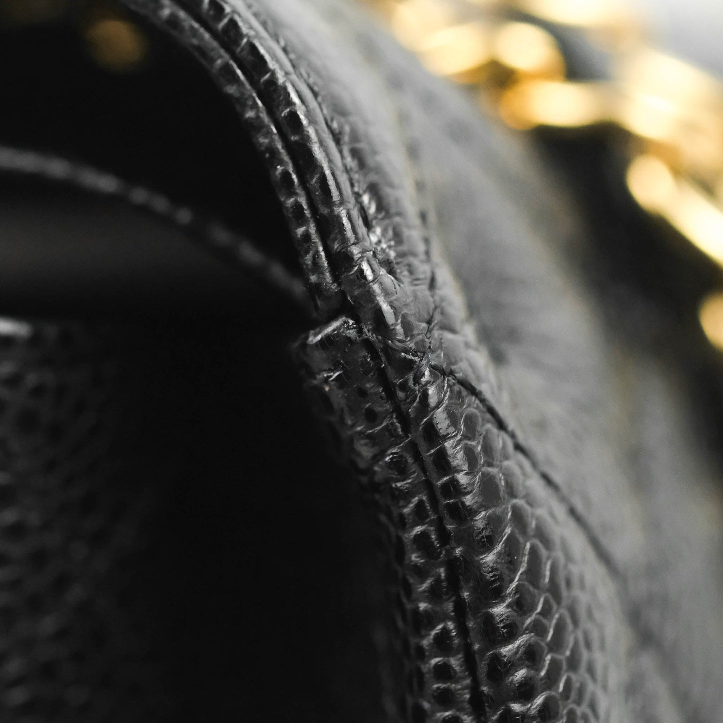 Chanel Classic M/L Medium Flap Quilted Black Caviar Gold Hardware