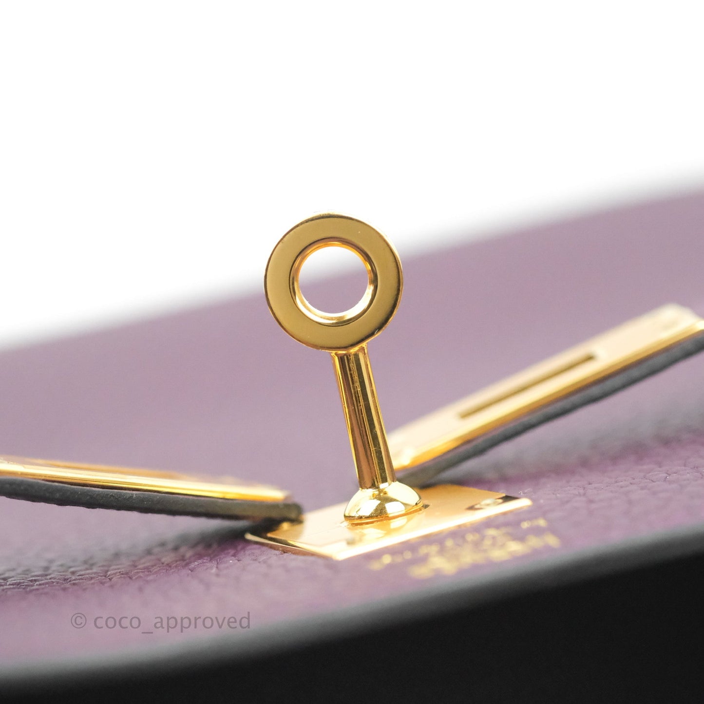 Hermès Retourne Kelly 25 Cassis Gold Hardware