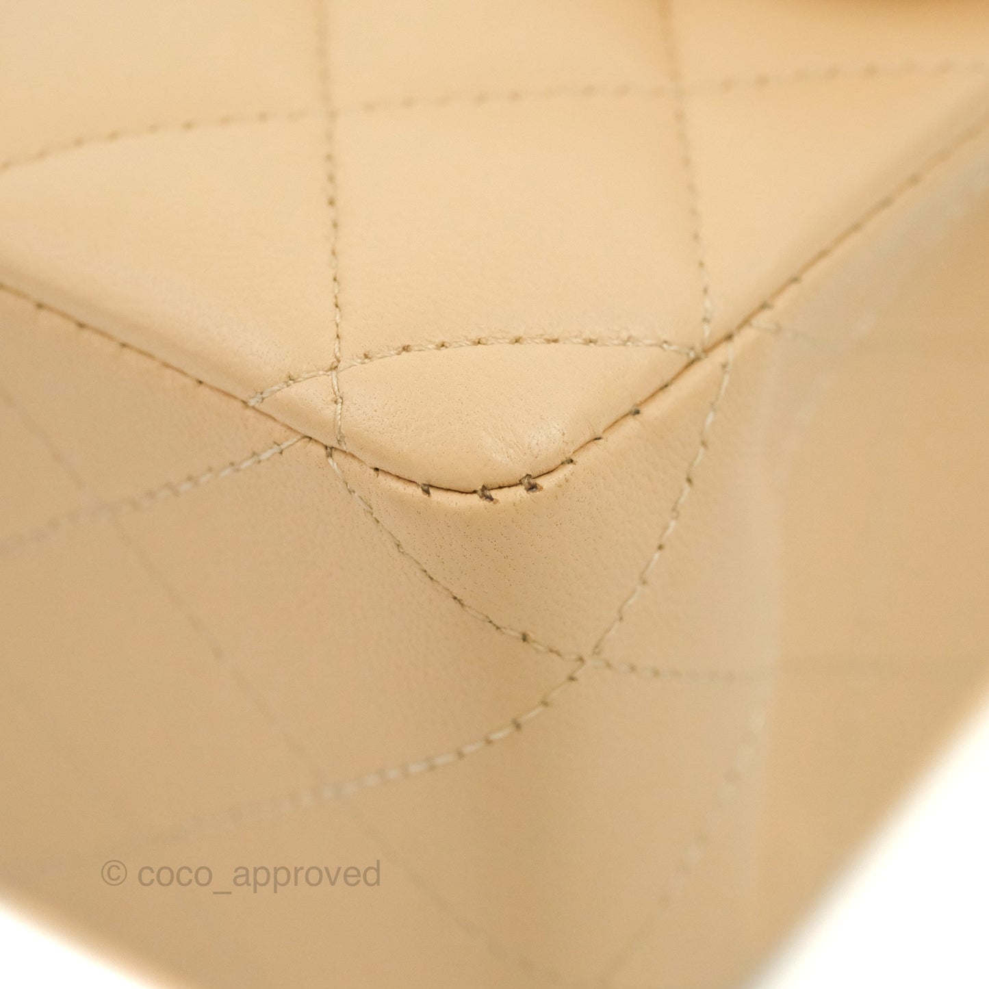 Chanel Classic M/L Medium Flap Quilted Beige Lambskin Gold Hardware