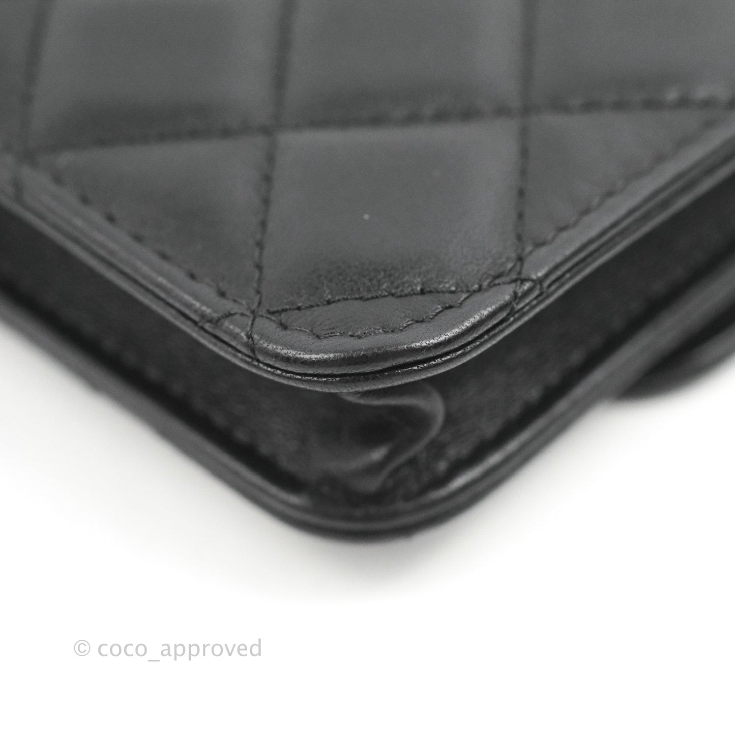 Chanel Pearl Crush Card Holder Black Lambskin Aged Gold Hardware