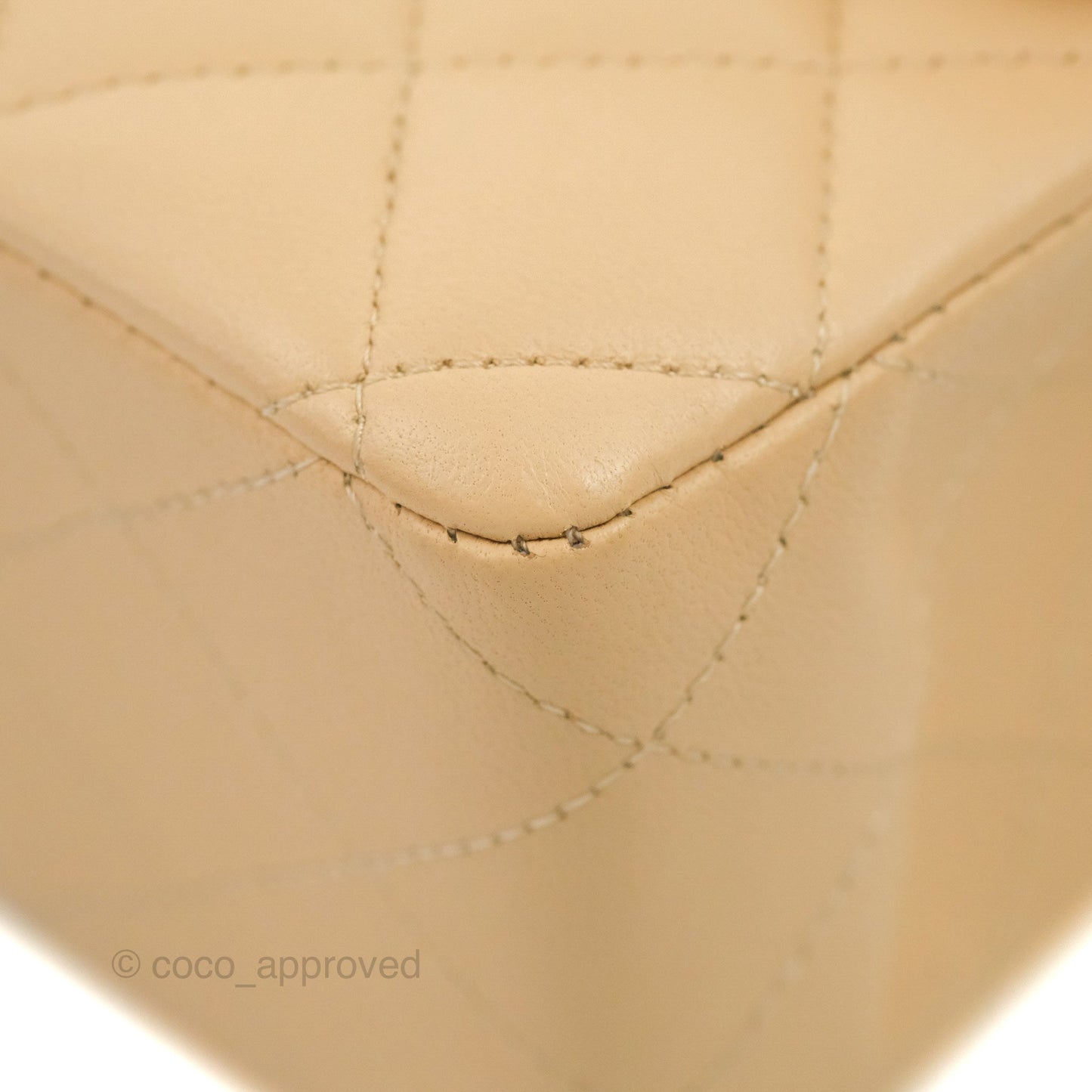 Chanel Classic M/L Medium Flap Quilted Beige Lambskin Gold Hardware