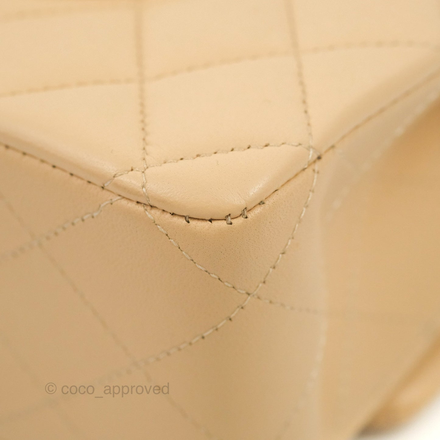 Chanel Classic M/L Medium Flap Quilted Beige Lambskin Gold Hardware