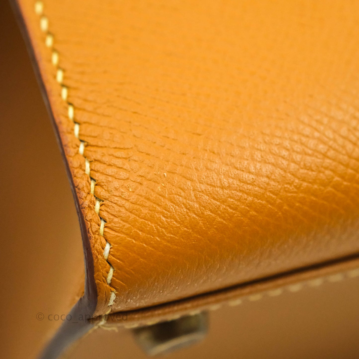 Hermès Vintage Kelly 28 Gold Epsom Gold Hardware
