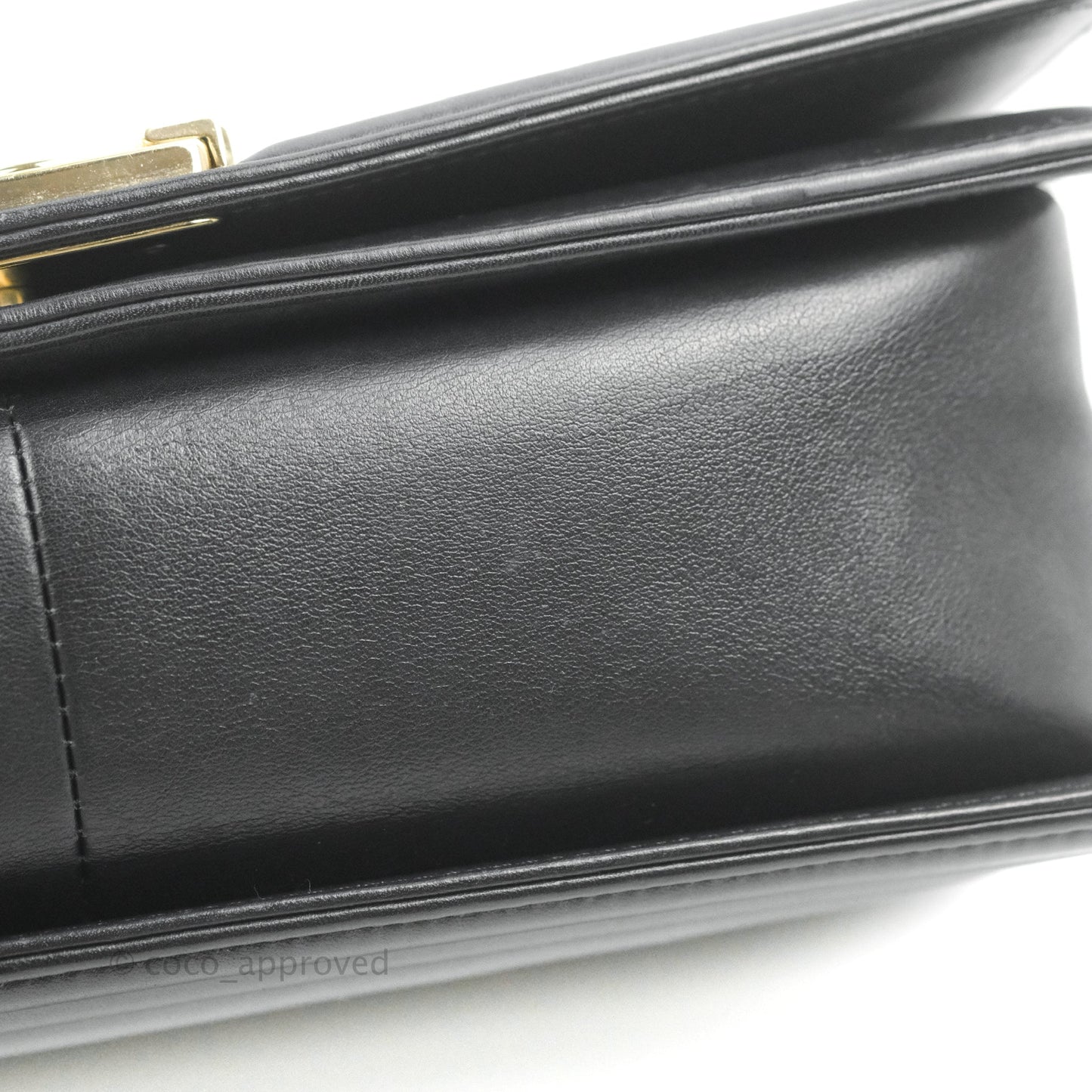 Chanel Chevron Medium Boy Black Calfskin Gold Hardware