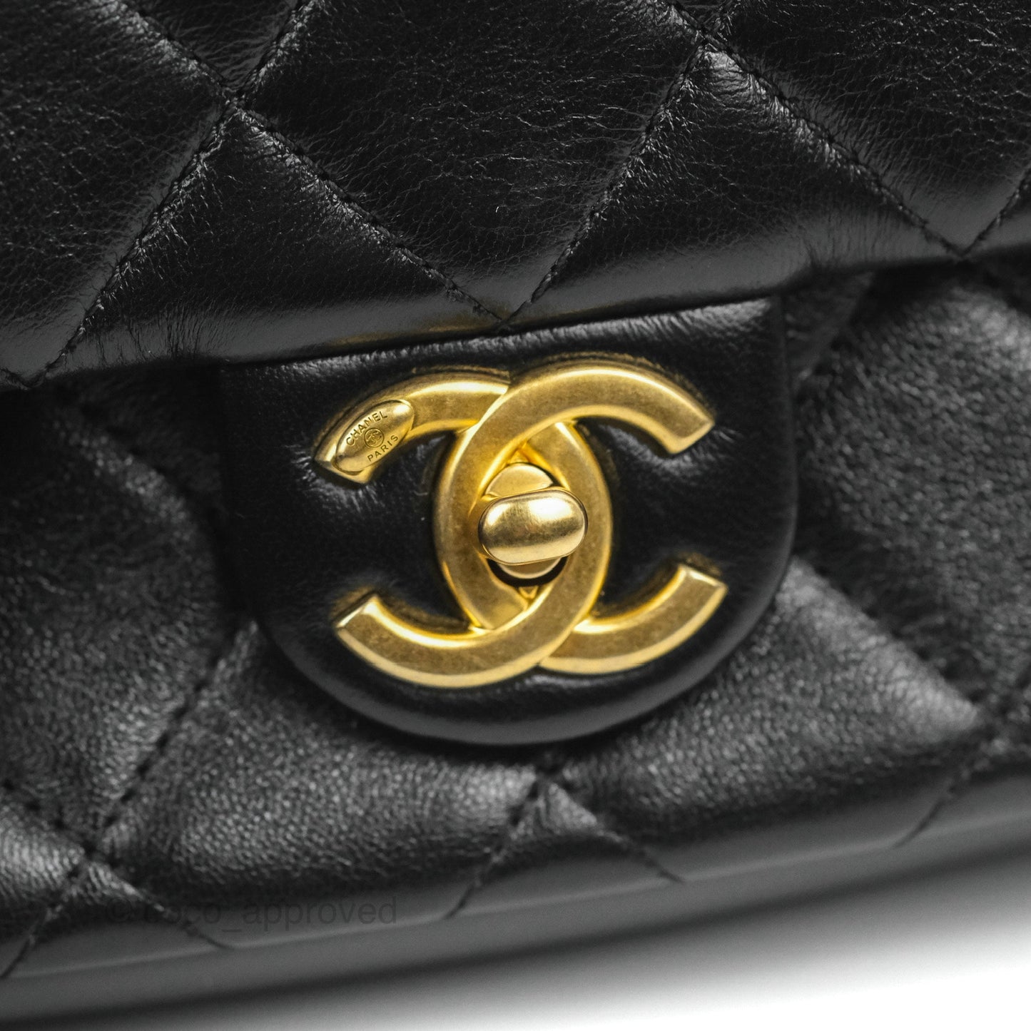Chanel Flap Chain Bag Black Shiny Calfskin Aged Gold Hardware
