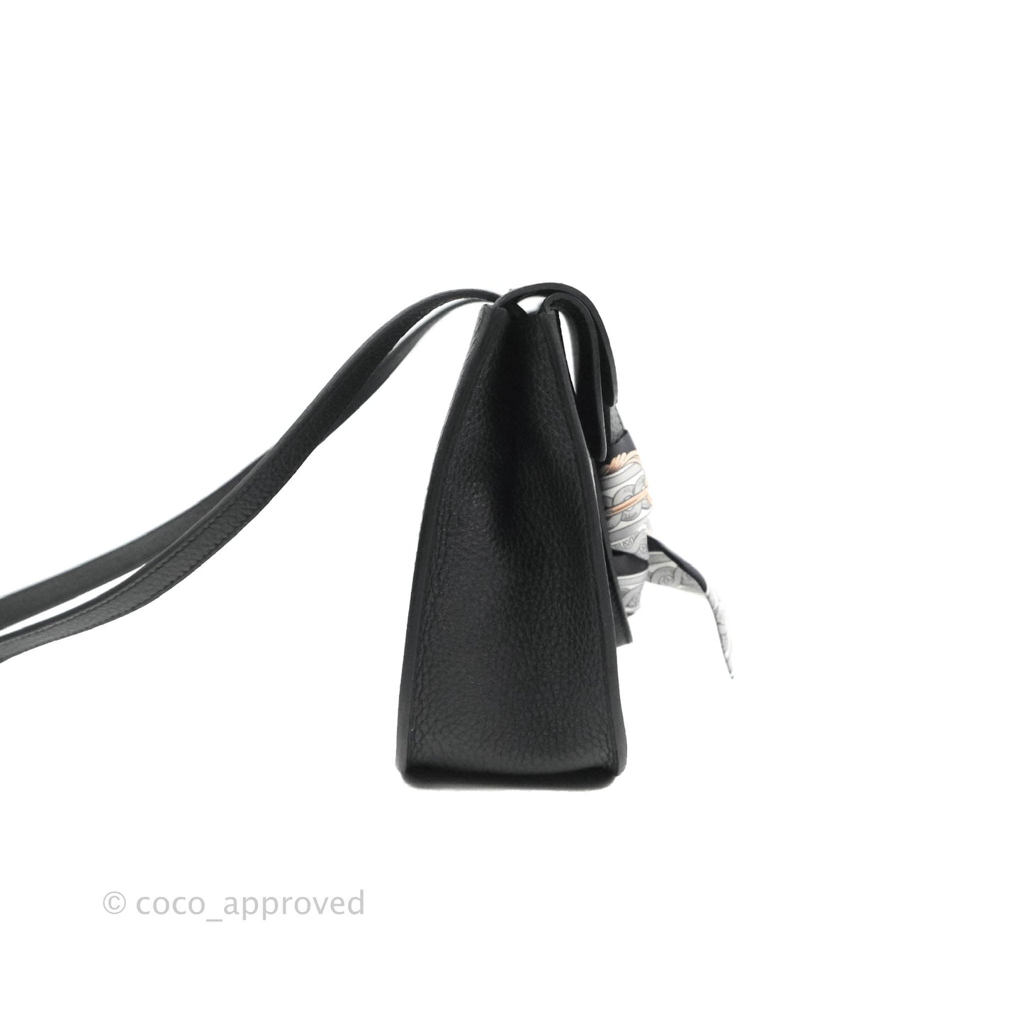Hermès Halzan 25 Black Gold Hardware With Twilly