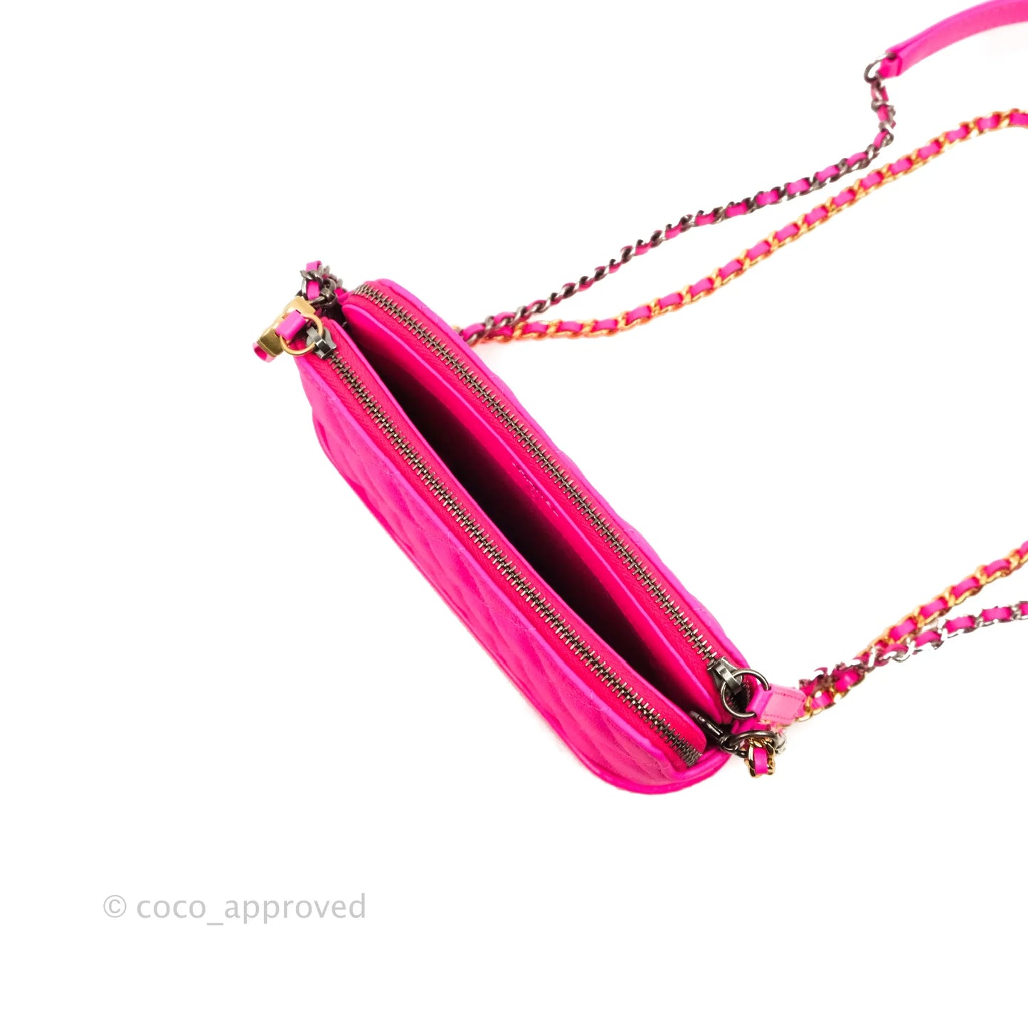 Chanel Gabrielle Clutch With Chain Goatskin Neo Pink Mixed Hardware