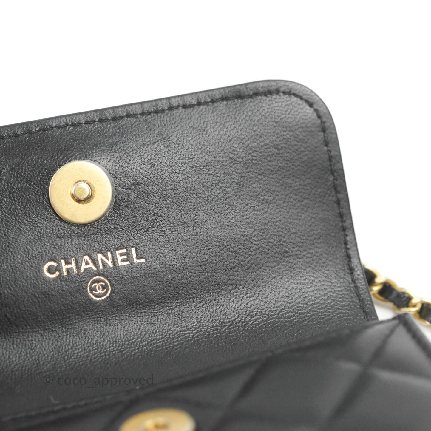 Chanel Pearl Crush Card Holder Black Lambskin Aged Gold Hardware