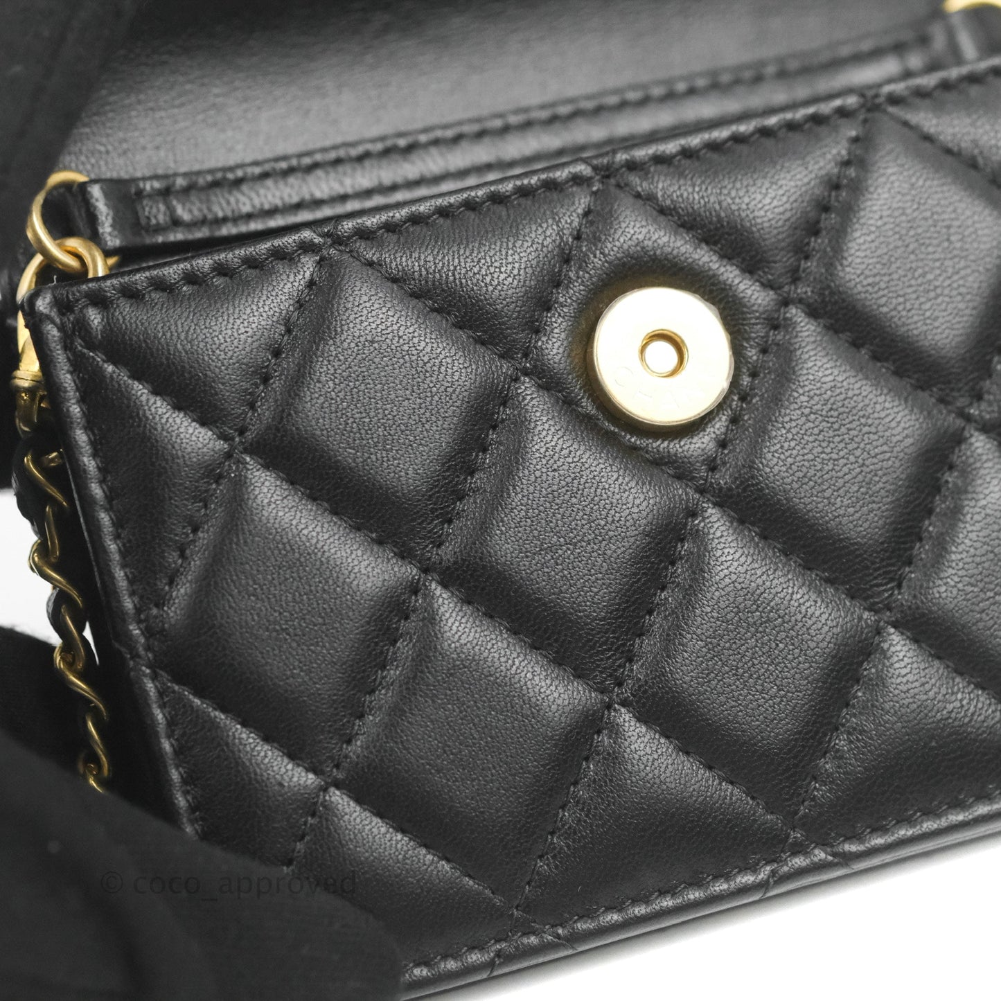 Chanel Pearl Crush Card Holder Black Lambskin Aged Gold Hardware