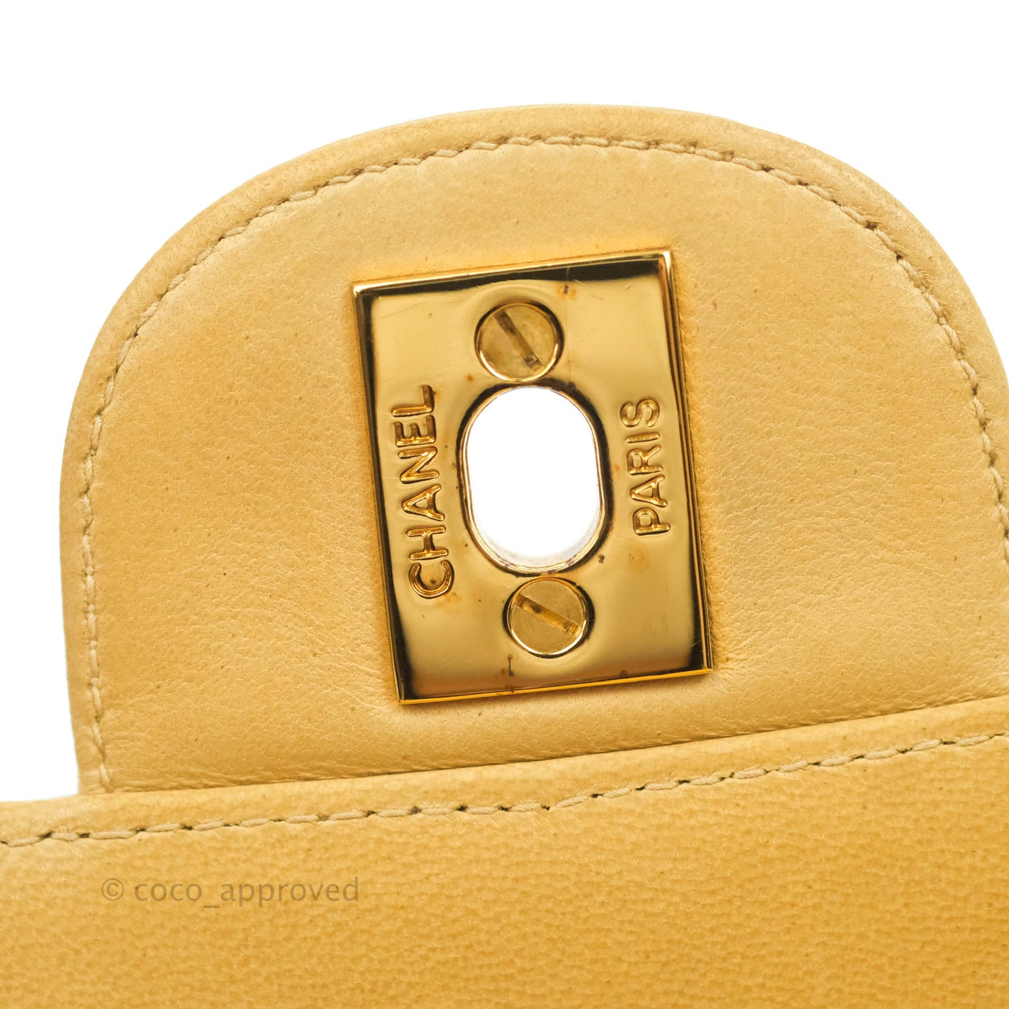 Chanel Classic Vintage Jumbo Single Flap Beige Lambskin Gold Hardware