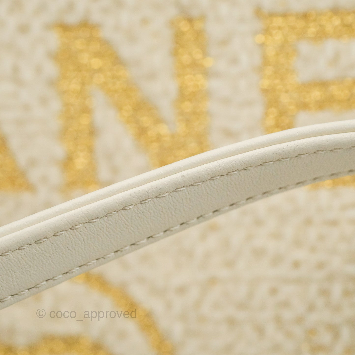 Chanel Medium Deauville Tote Ivory Lurex Boucle 19A