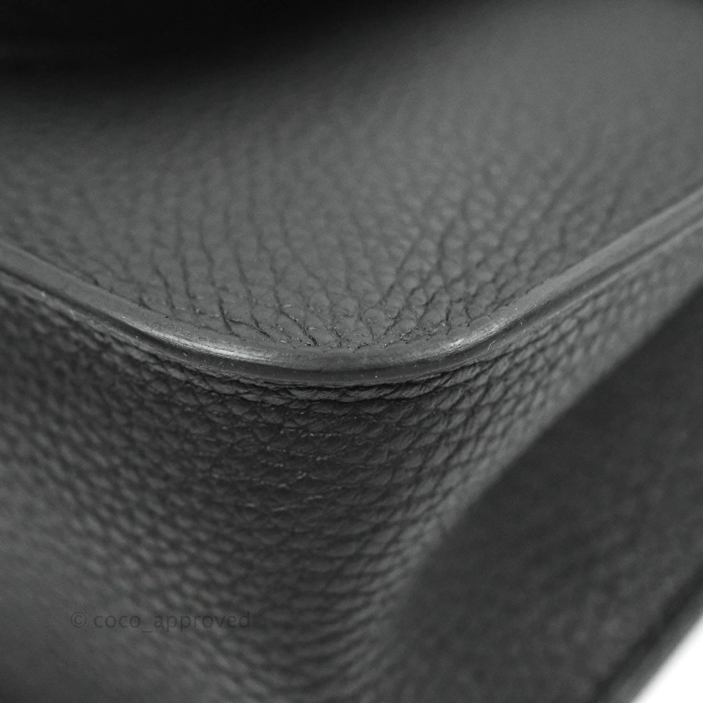 Hermès Halzan 25 Black Gold Hardware With Twilly