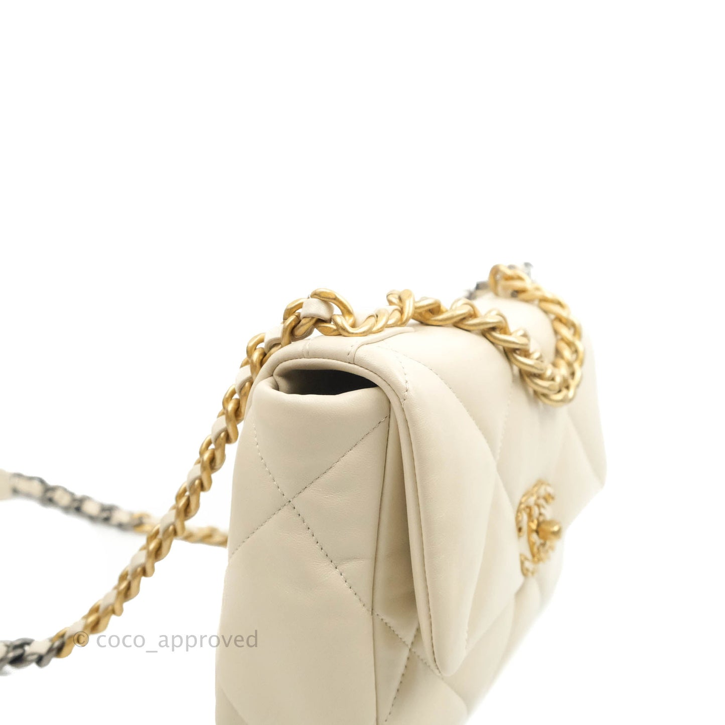 Chanel Small 19 Light Beige Flap Bag⁣ Lambskin Mixed Hardware 21C