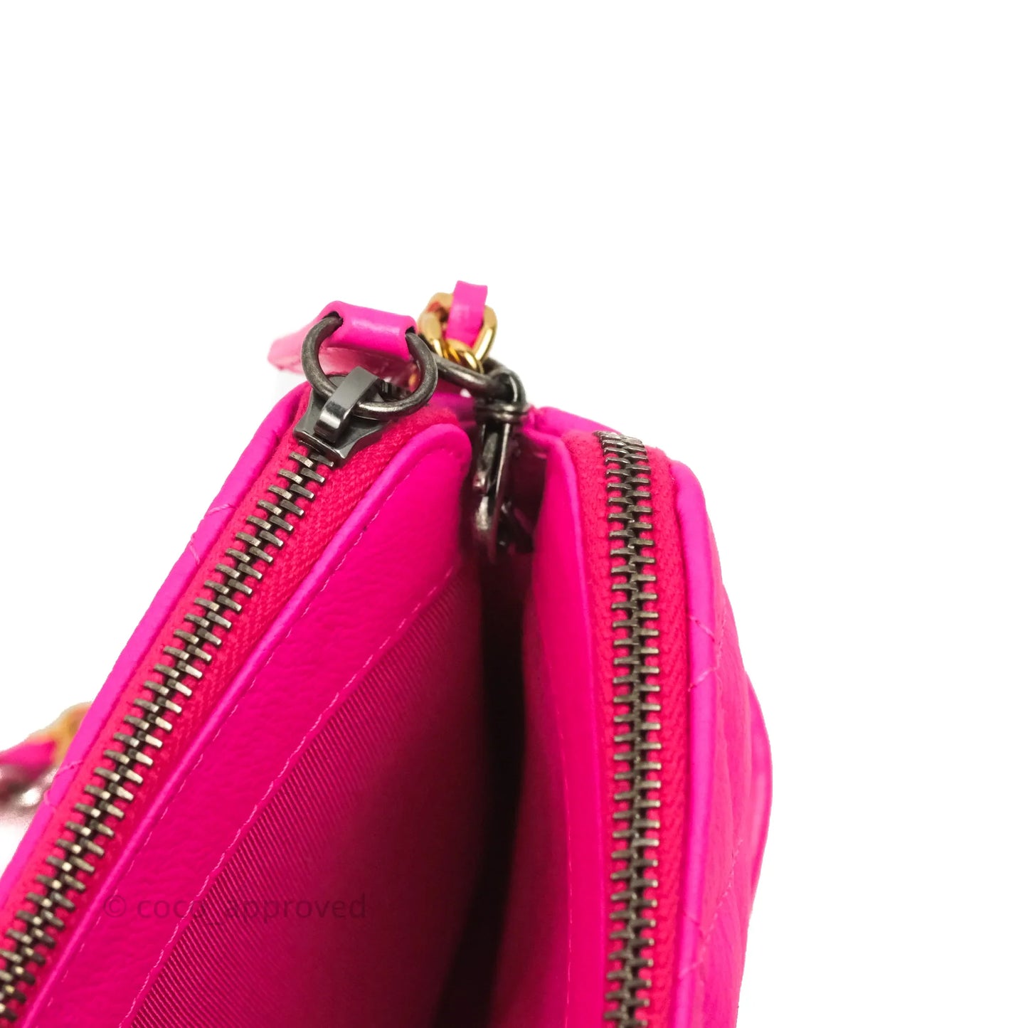 Chanel Gabrielle Clutch With Chain Goatskin Neo Pink Mixed Hardware