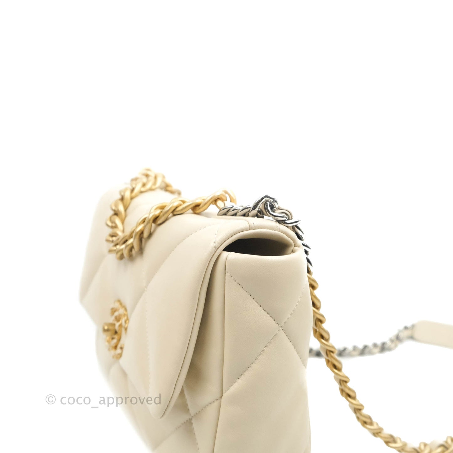 Chanel Small 19 Light Beige Flap Bag⁣ Lambskin Mixed Hardware 21C