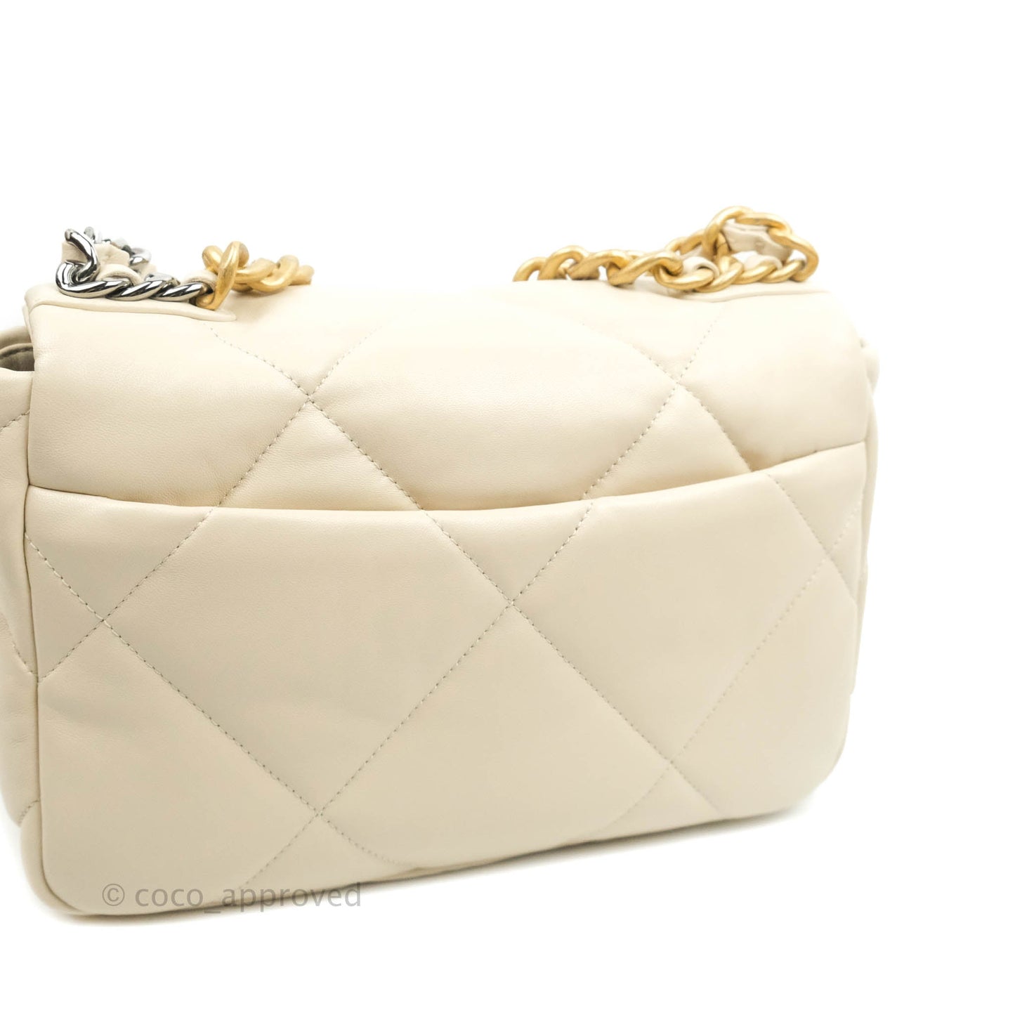 Chanel Small 19 Light Beige Flap Bag⁣ Lambskin Mixed Hardware 21C