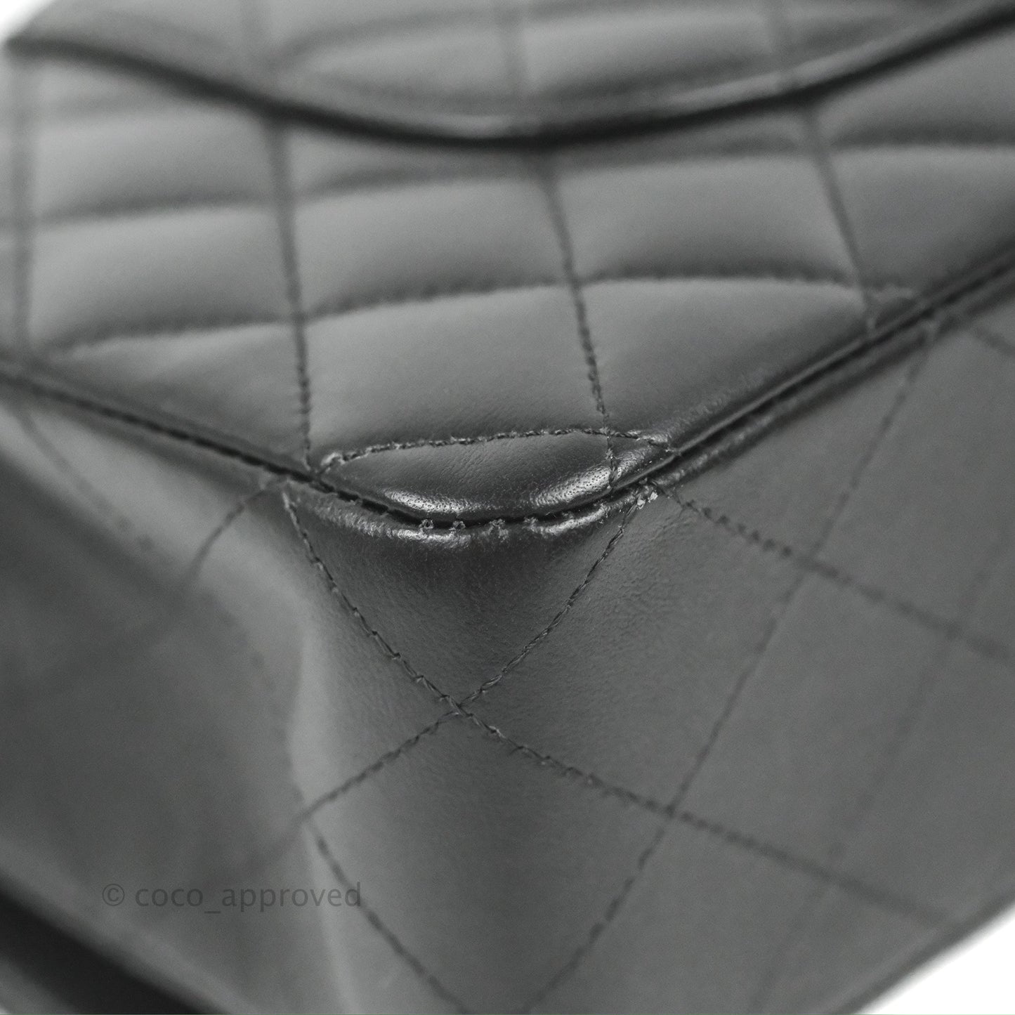 Chanel Classic M/L Medium Flap Black Lambskin Rose Pink-Gold Hardware