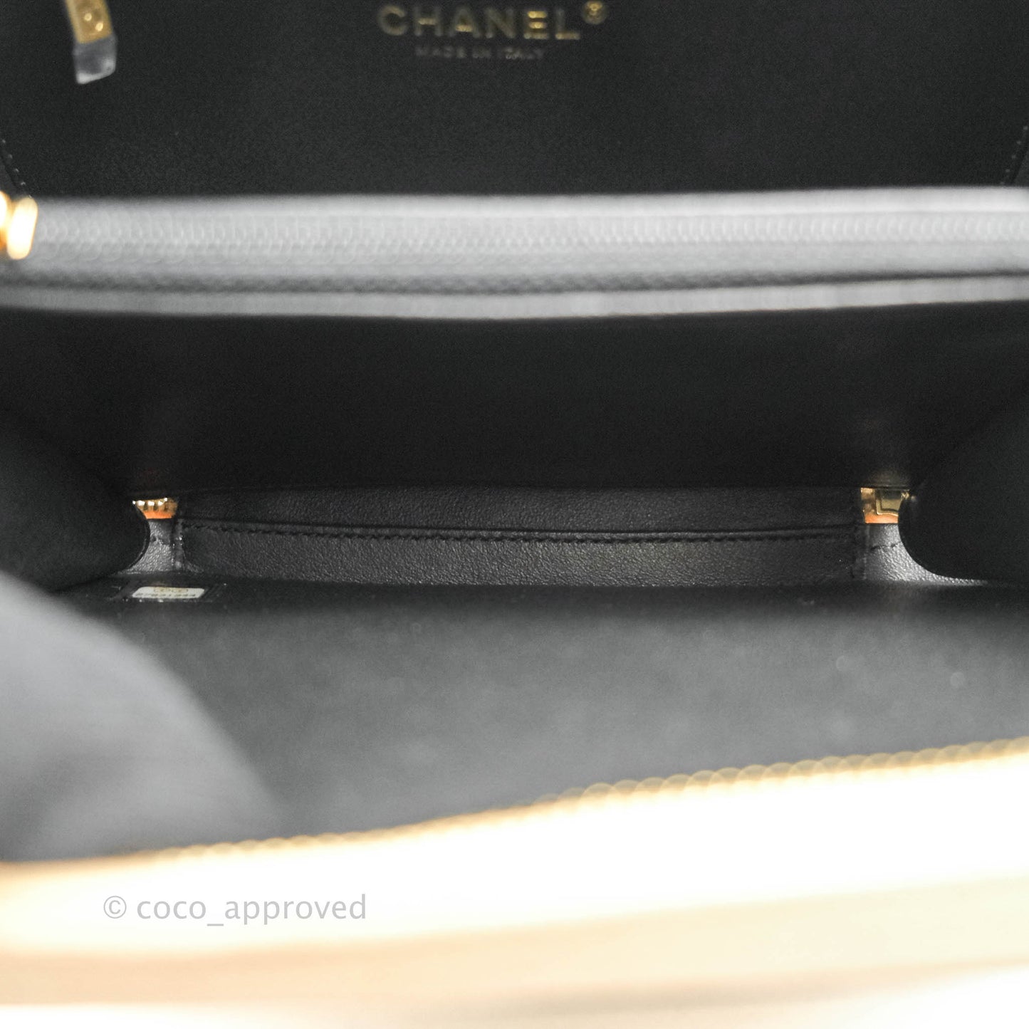 Chanel Quilted Medium CC Filigree Vanity Case Beige Caviar Gold Hardware