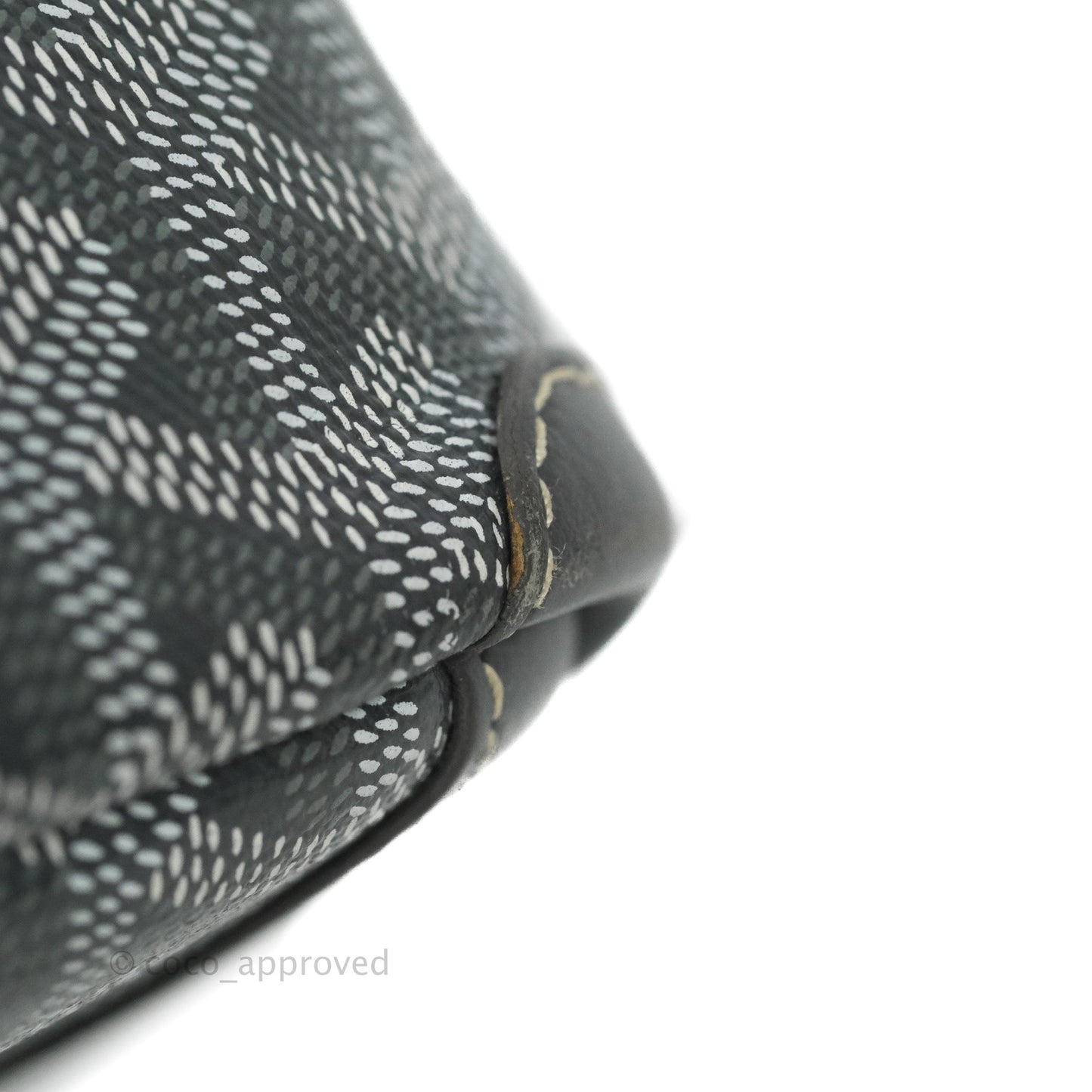 Goyard Artois Grey Goyardine Canvas PM⁣⁣⁣⁣⁣⁣⁣⁣⁣⁣⁣⁣⁣⁣⁣⁣⁣⁣⁣⁣