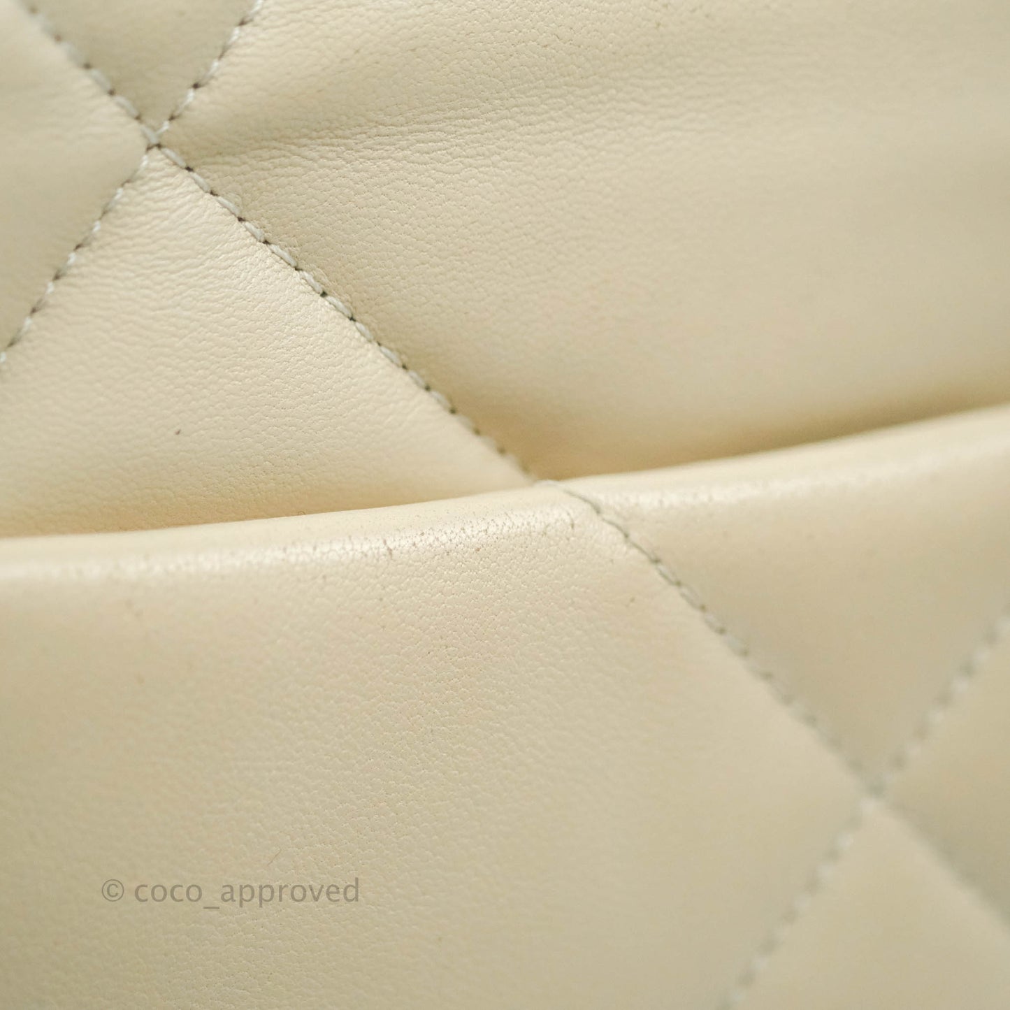 Chanel 19 Small Light Beige Lambskin Mixed Hardware 21C