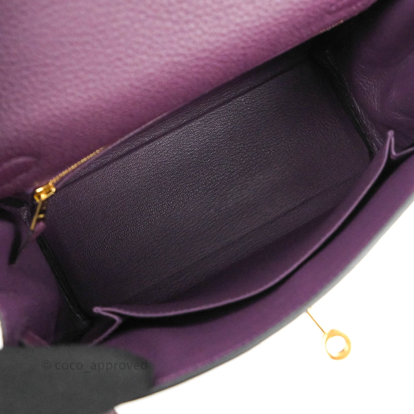 Hermès Retourne Kelly 25 Cassis Gold Hardware