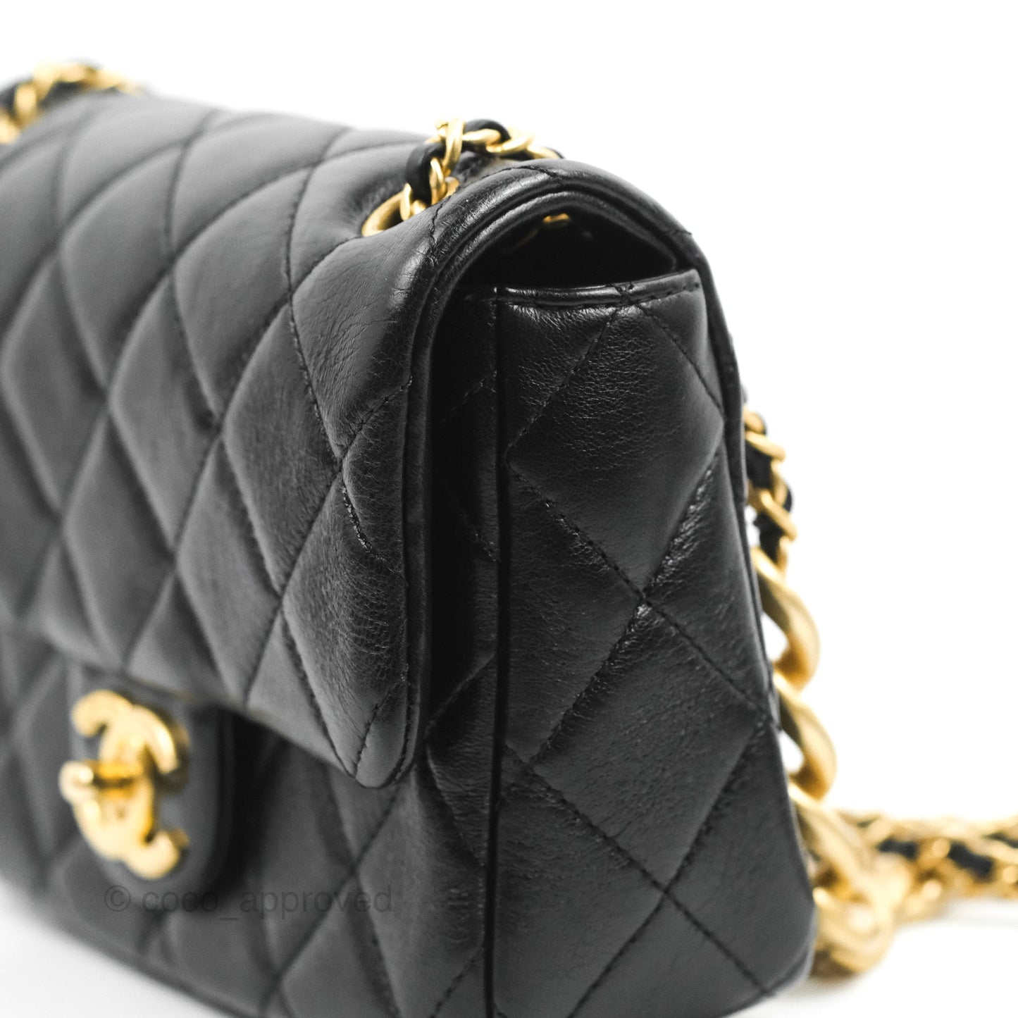 Chanel Flap Chain Bag Black Shiny Calfskin Aged Gold Hardware