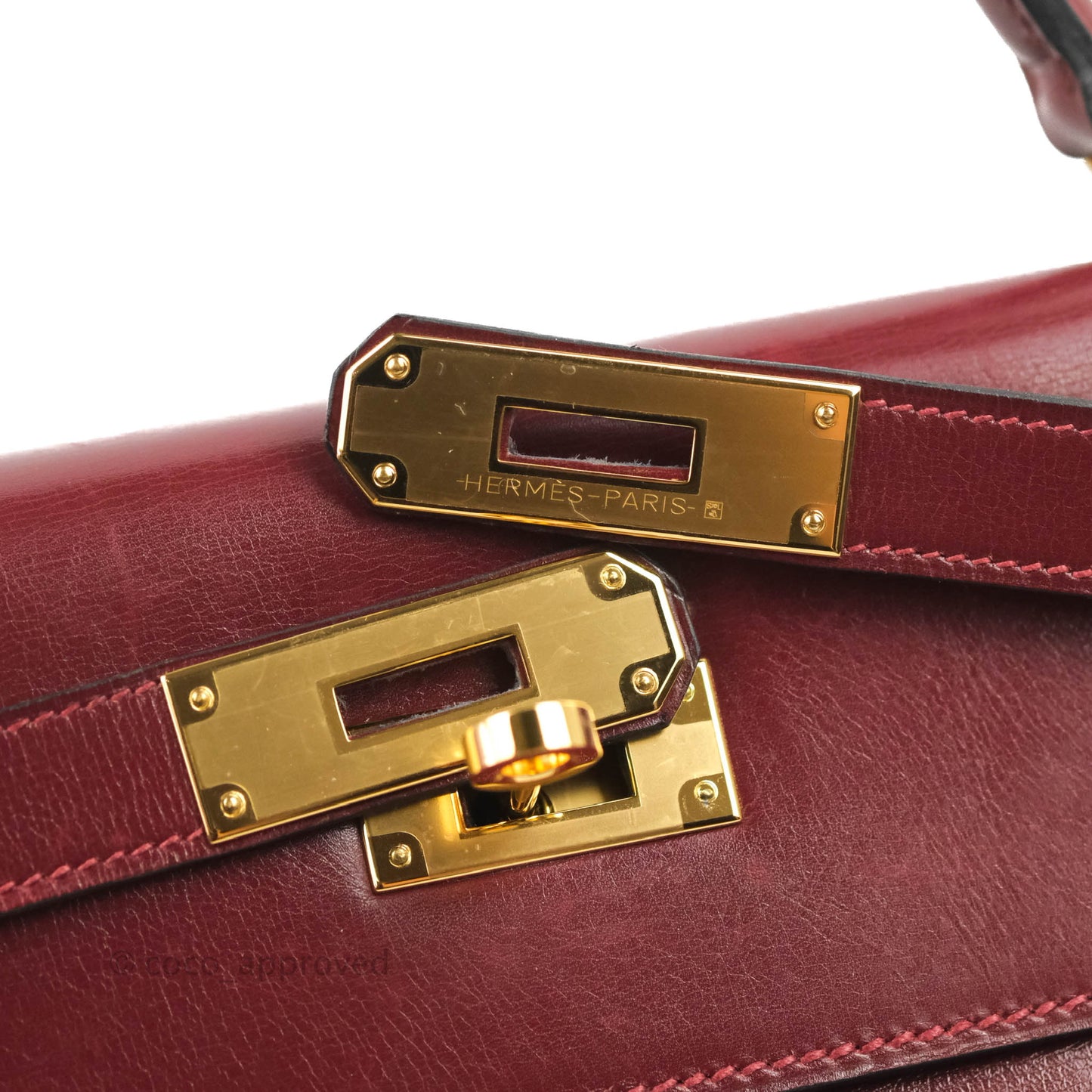 Hermès Vintage Kelly Retourne 32 Dark Red Gold Hardware