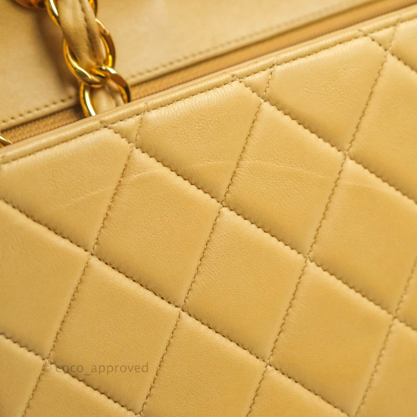 Chanel Classic Vintage Jumbo Single Flap Beige Lambskin Gold Hardware