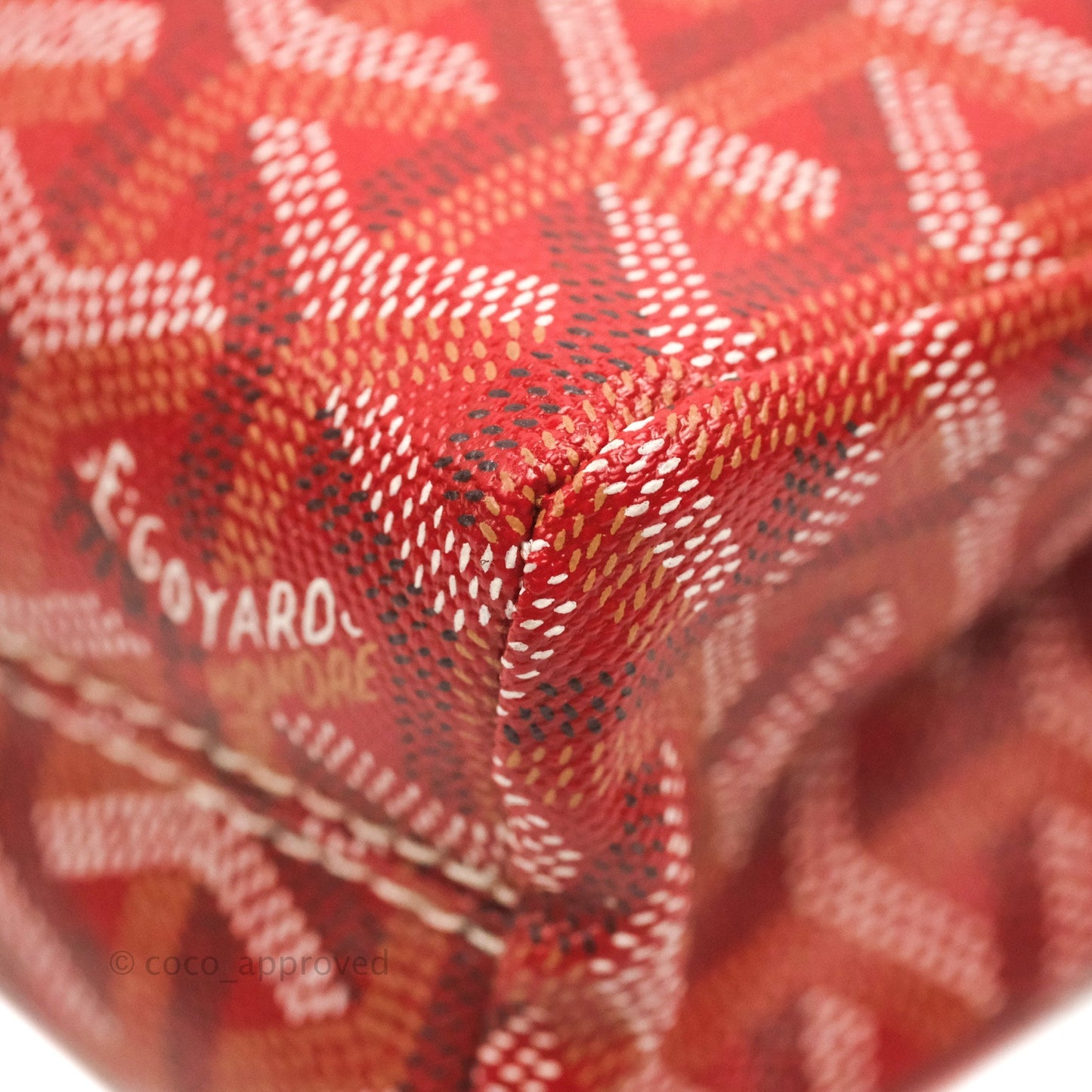 Goyard Goyardine Miroir Toiletry Bag PM Red