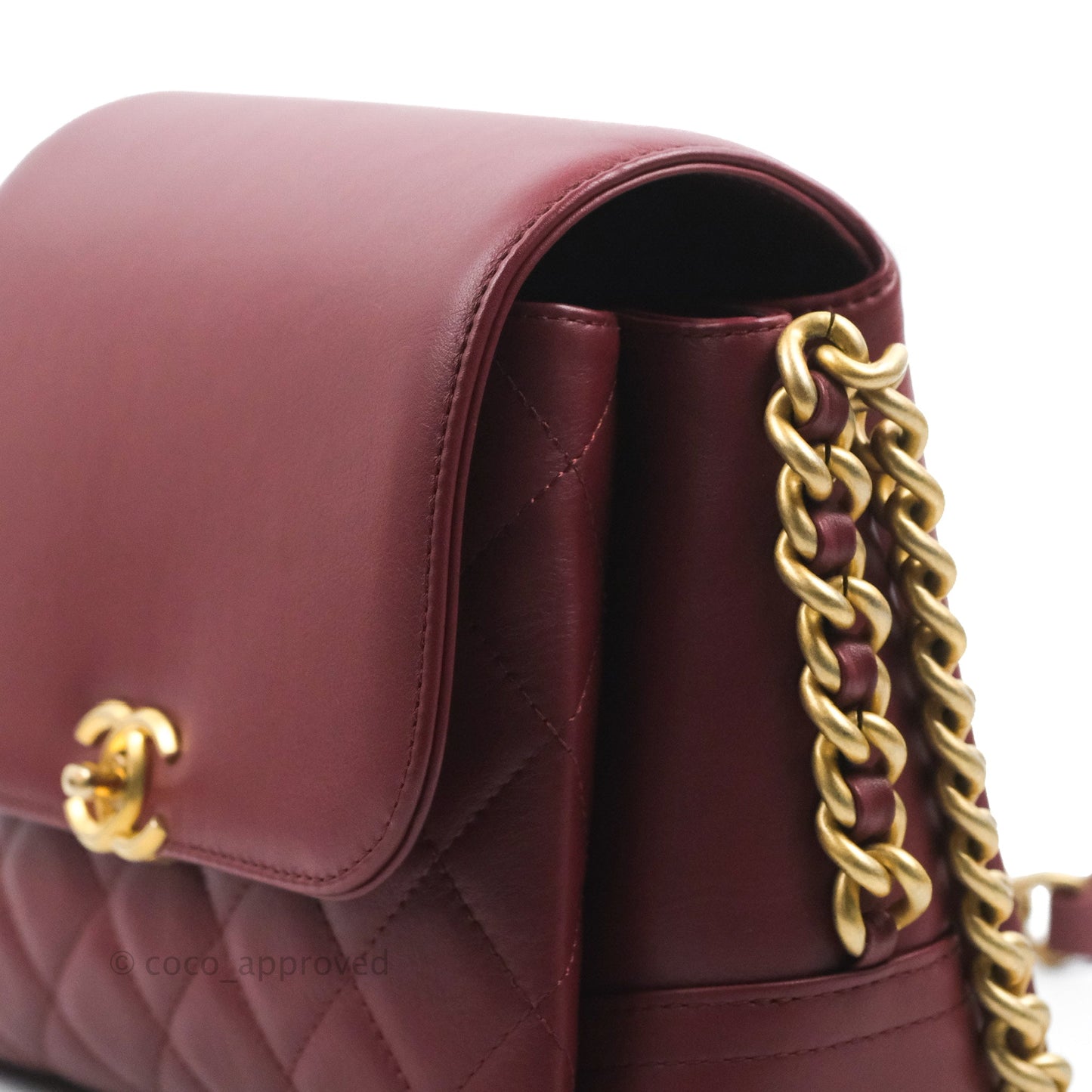 Chanel Flap Bag Dark Red Calfskin Aged Gold Hardware