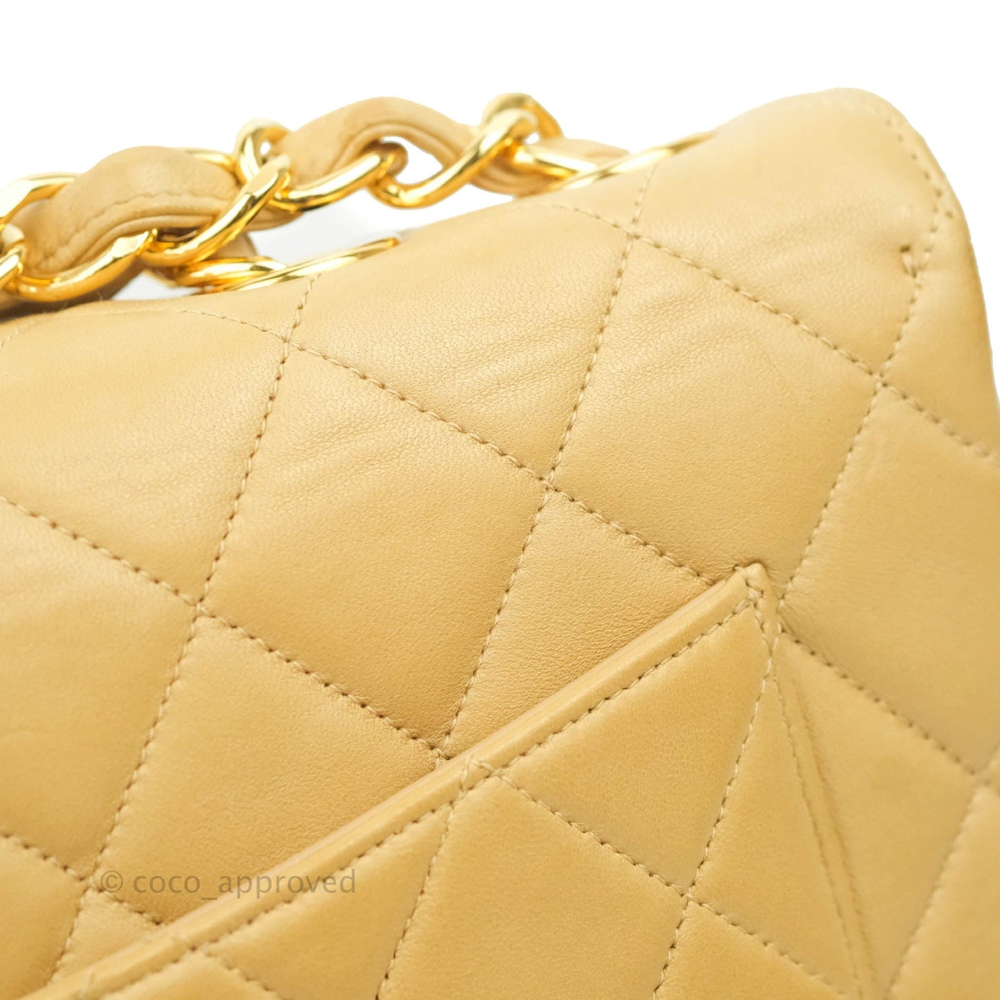 Chanel Classic Vintage Jumbo Single Flap Beige Lambskin Gold Hardware