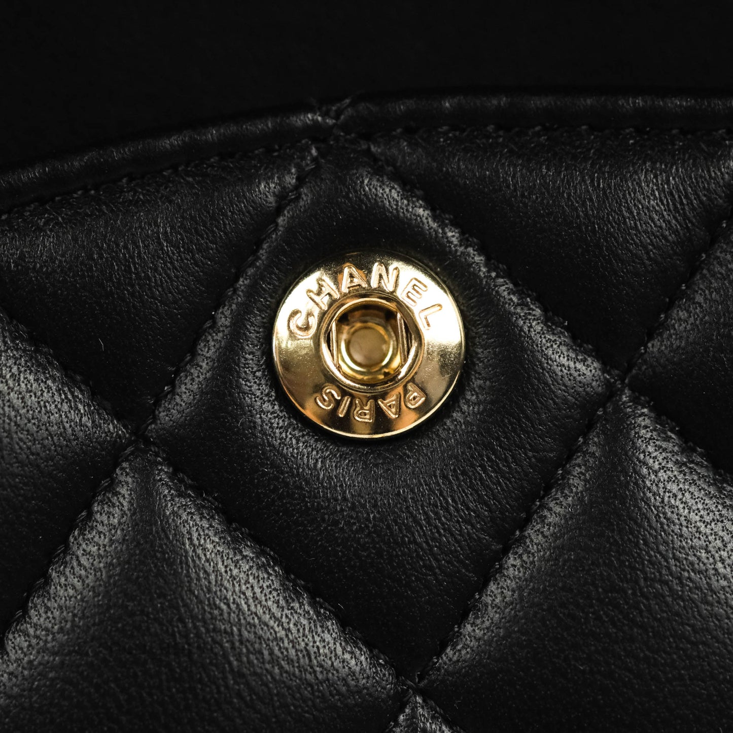 Chanel Classic Small S/M Flap Black Lambskin Rose Pink-Gold Hardware