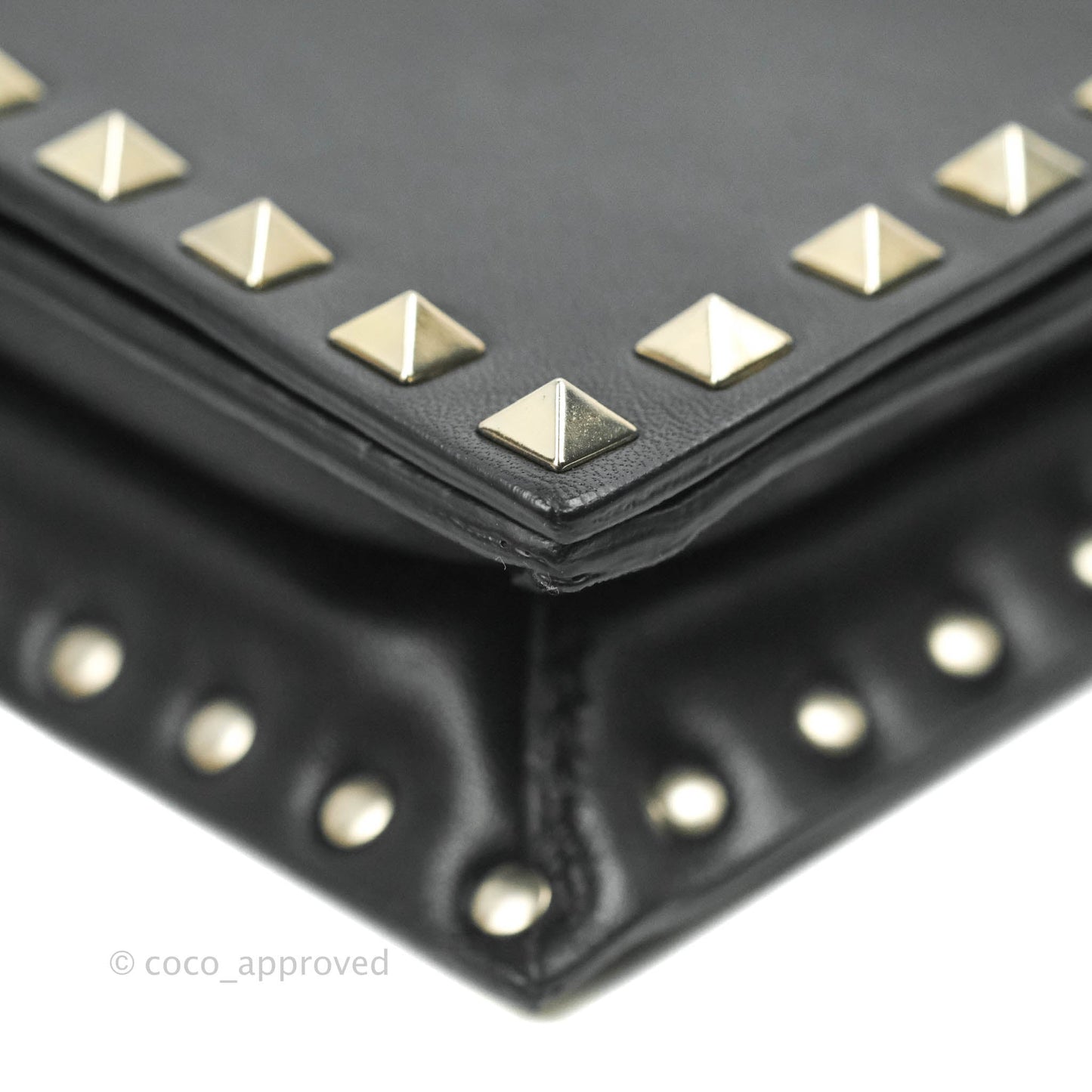 Valentino Nappa Rockstud Wristlet Clutch Black