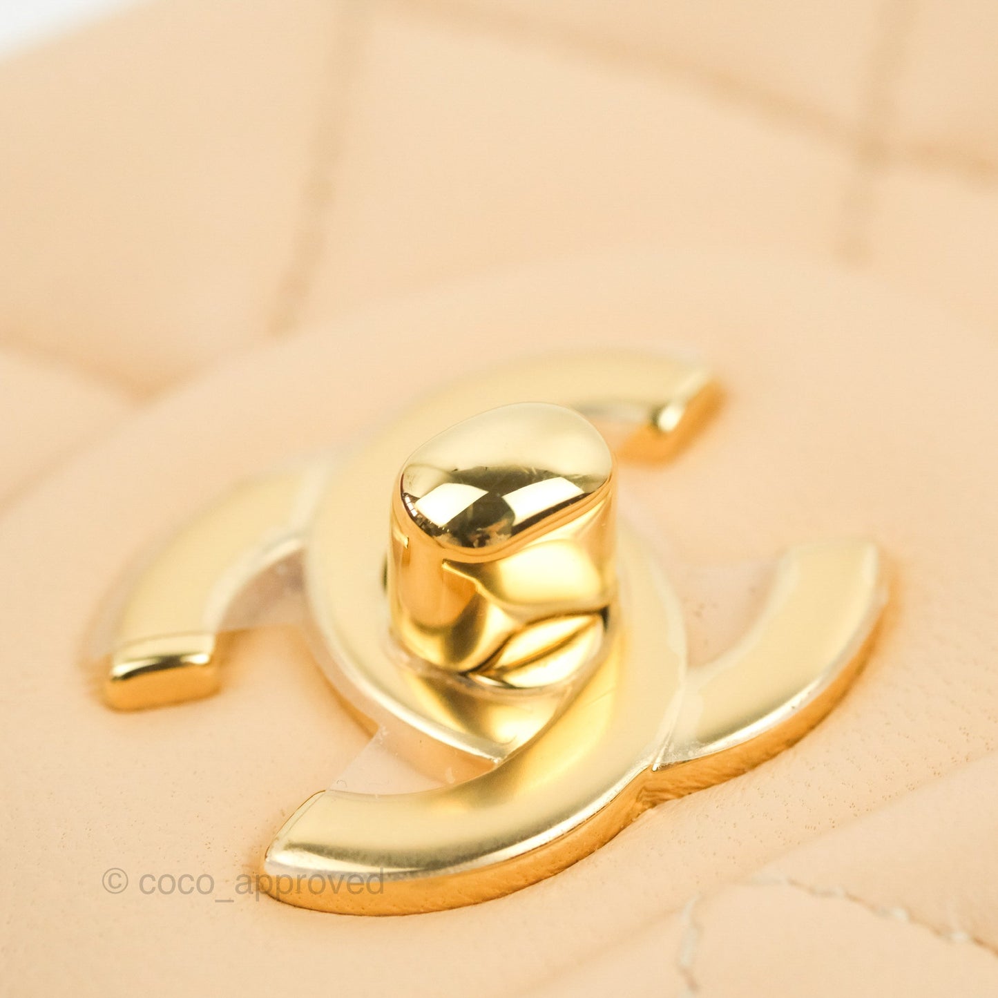 Chanel Classic M/L Medium Flap Quilted Beige Lambskin Gold Hardware