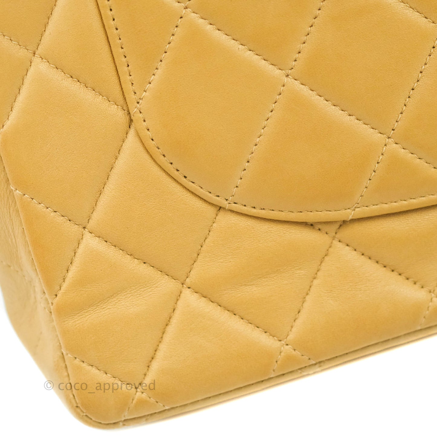 Chanel Classic Vintage Jumbo Single Flap Beige Lambskin Gold Hardware