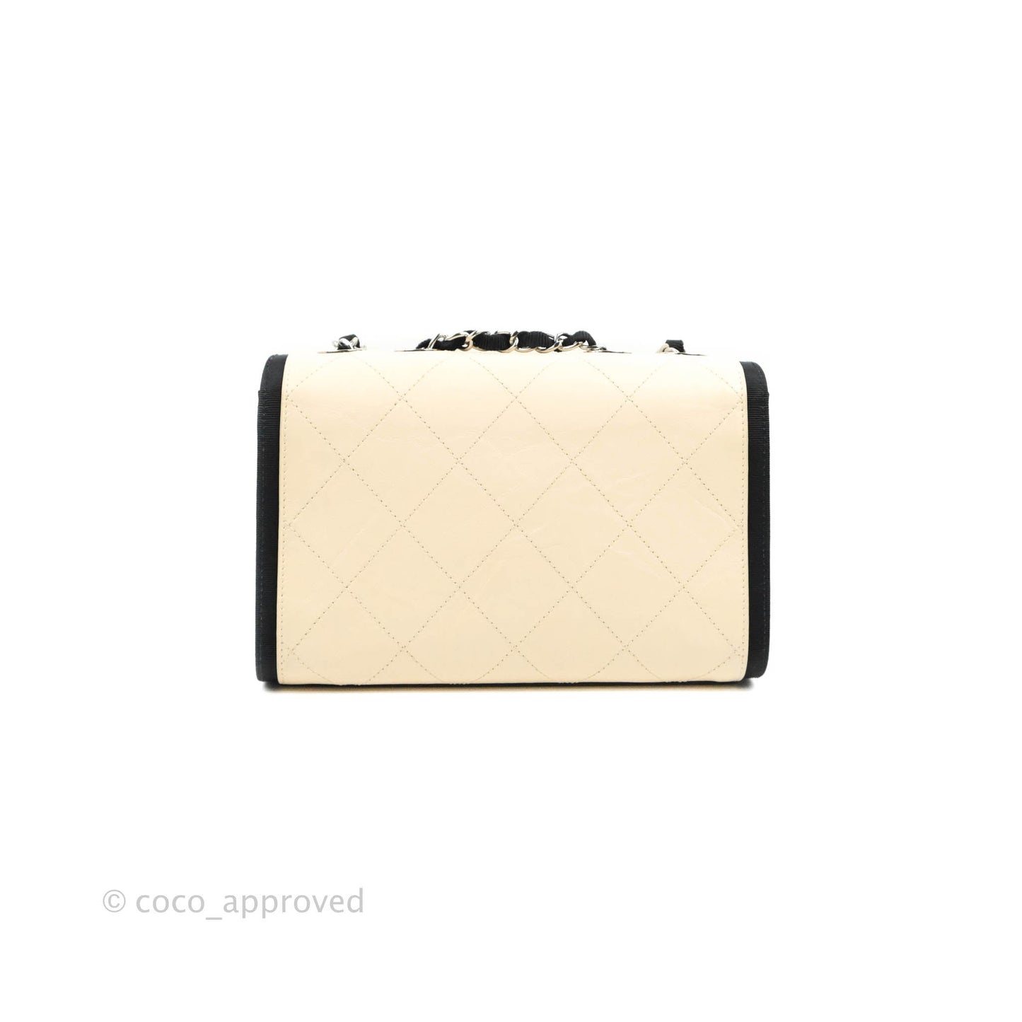 Chanel Flat Quilted Flap Bag Light Beige Grosgrain Ribbon Crumpled Calfskin Silver Hardware 18S
