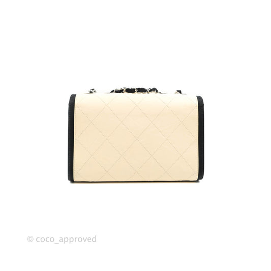 Chanel Flat Quilted Flap Bag Light Beige Grosgrain Ribbon Crumpled Calfskin Silver Hardware 18S