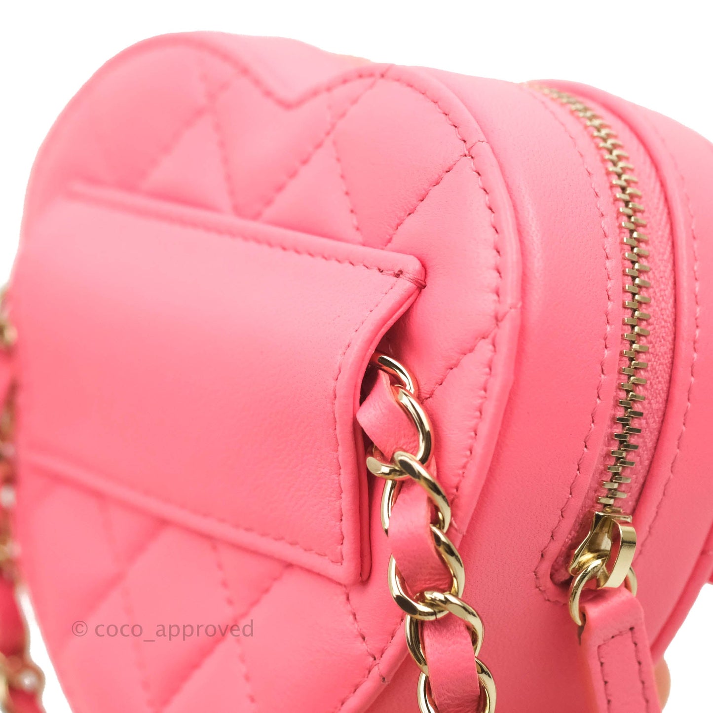 Chanel Mini Heart Belt Bag Pink Lambskin Gold Hardware 22S