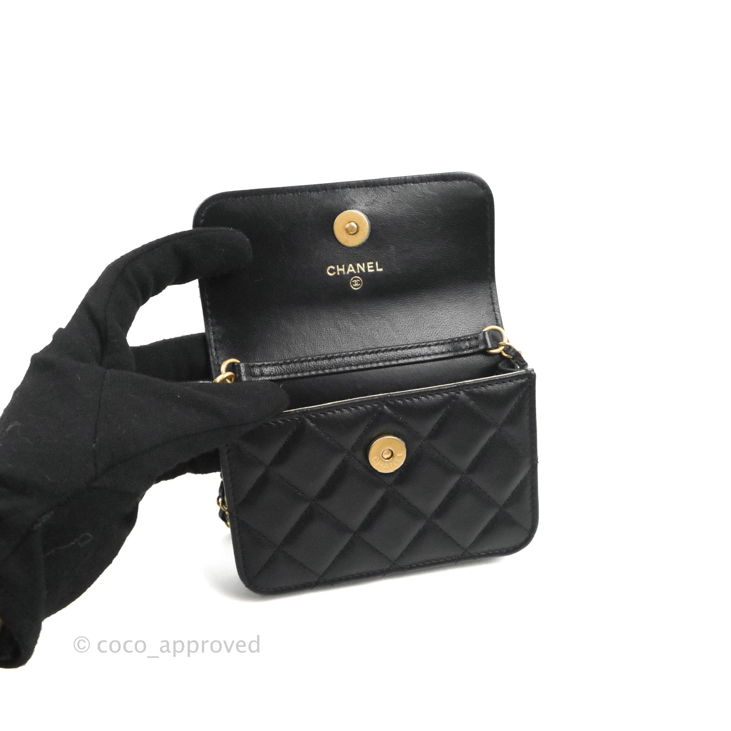 Chanel Pearl Crush Card Holder Black Lambskin Aged Gold Hardware