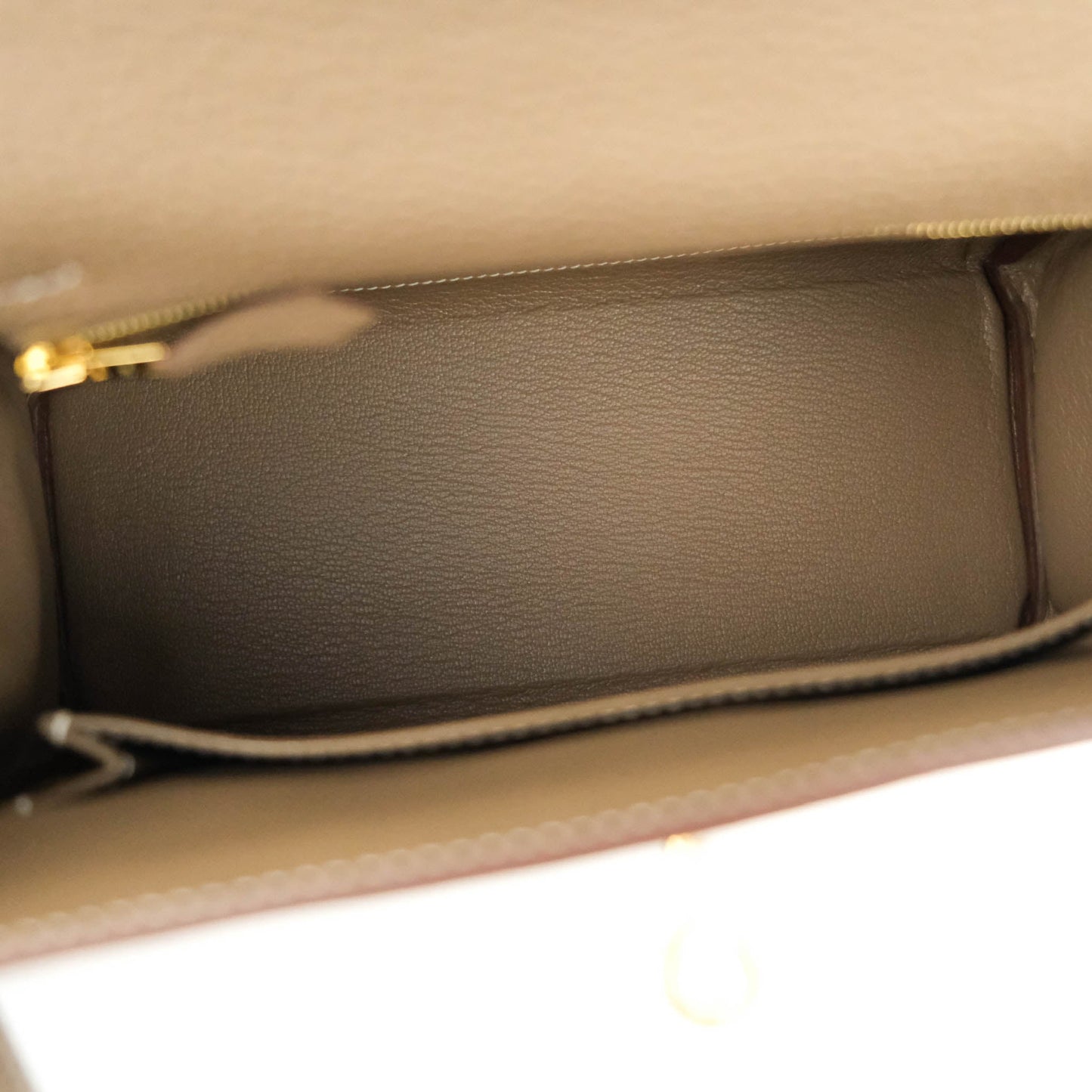 [DM to purchase] Hermès Retourne Kelly 25 Etoupe 18 Veau Togo Gold Hardware